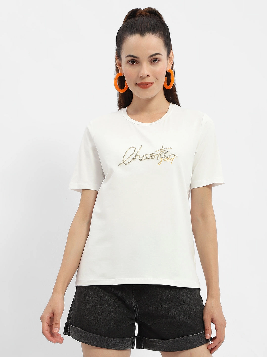 ZeroDistressFinish Madame Typography White Crew Neck T-Shirt