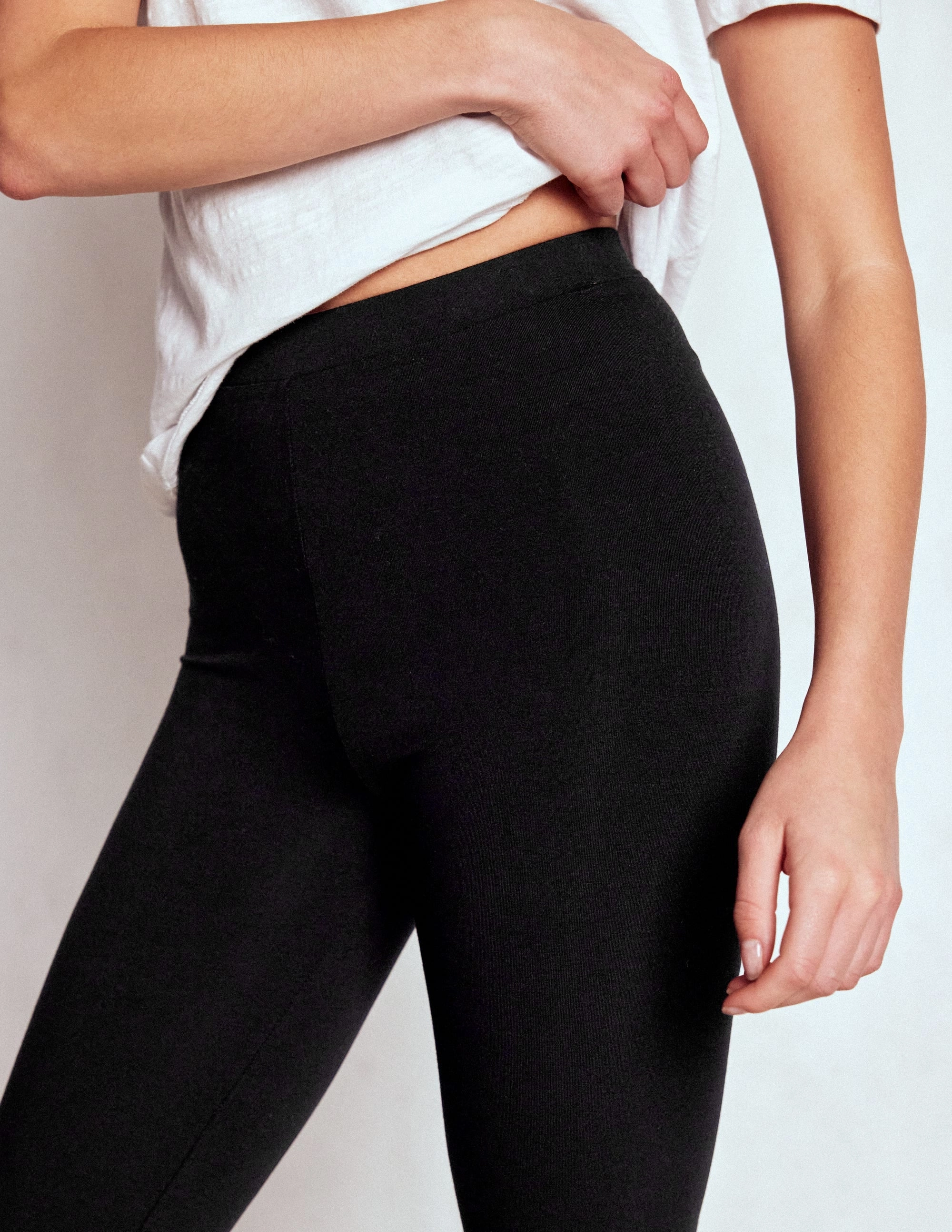 Breathable Stretch Wear High Rise Jersey Leggings-Black