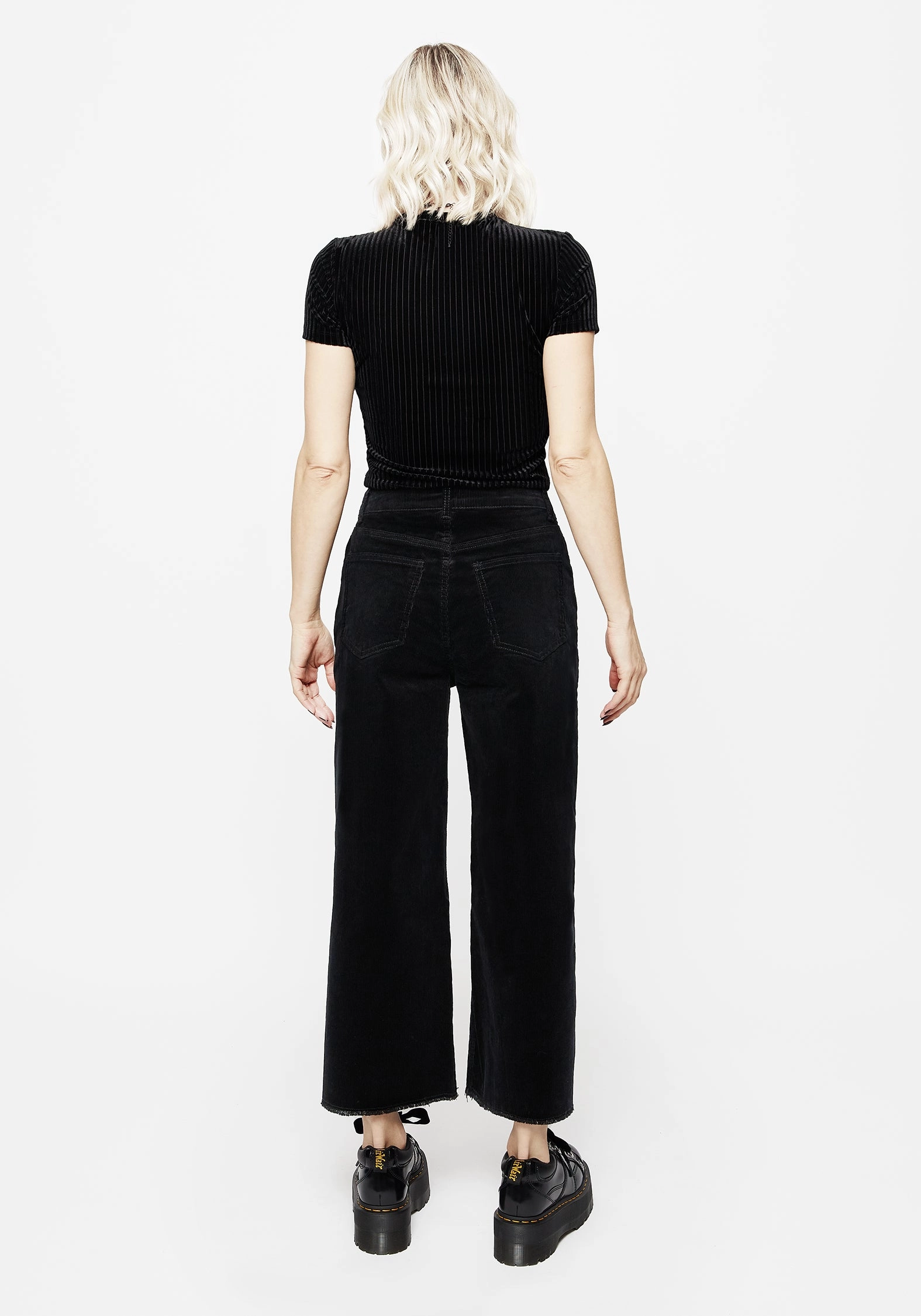 Bold Waistband No Ride-Up Foster Wide Leg Cord Crop Jeans - Black