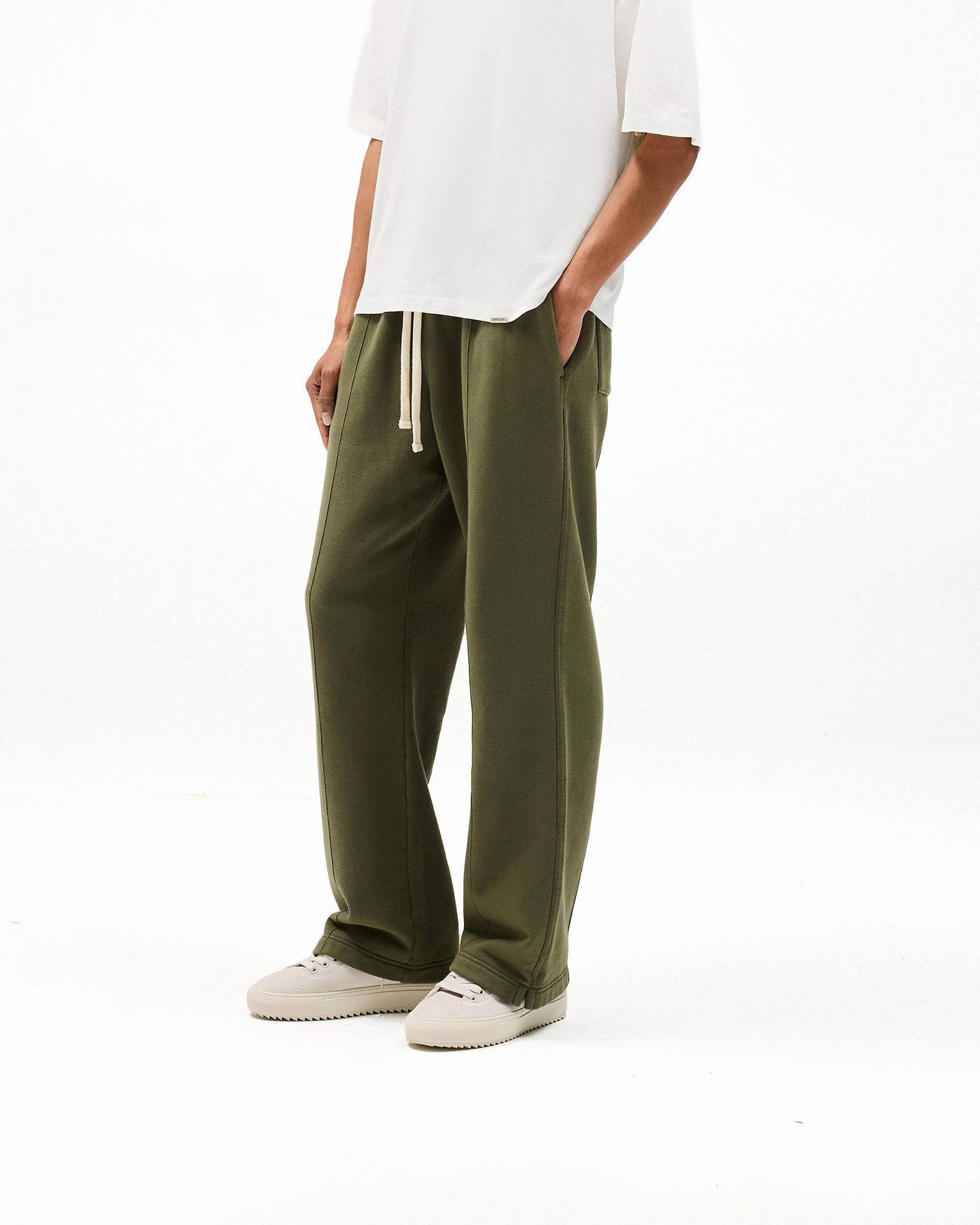 Initial Sweatpants - Army Green Formal Look