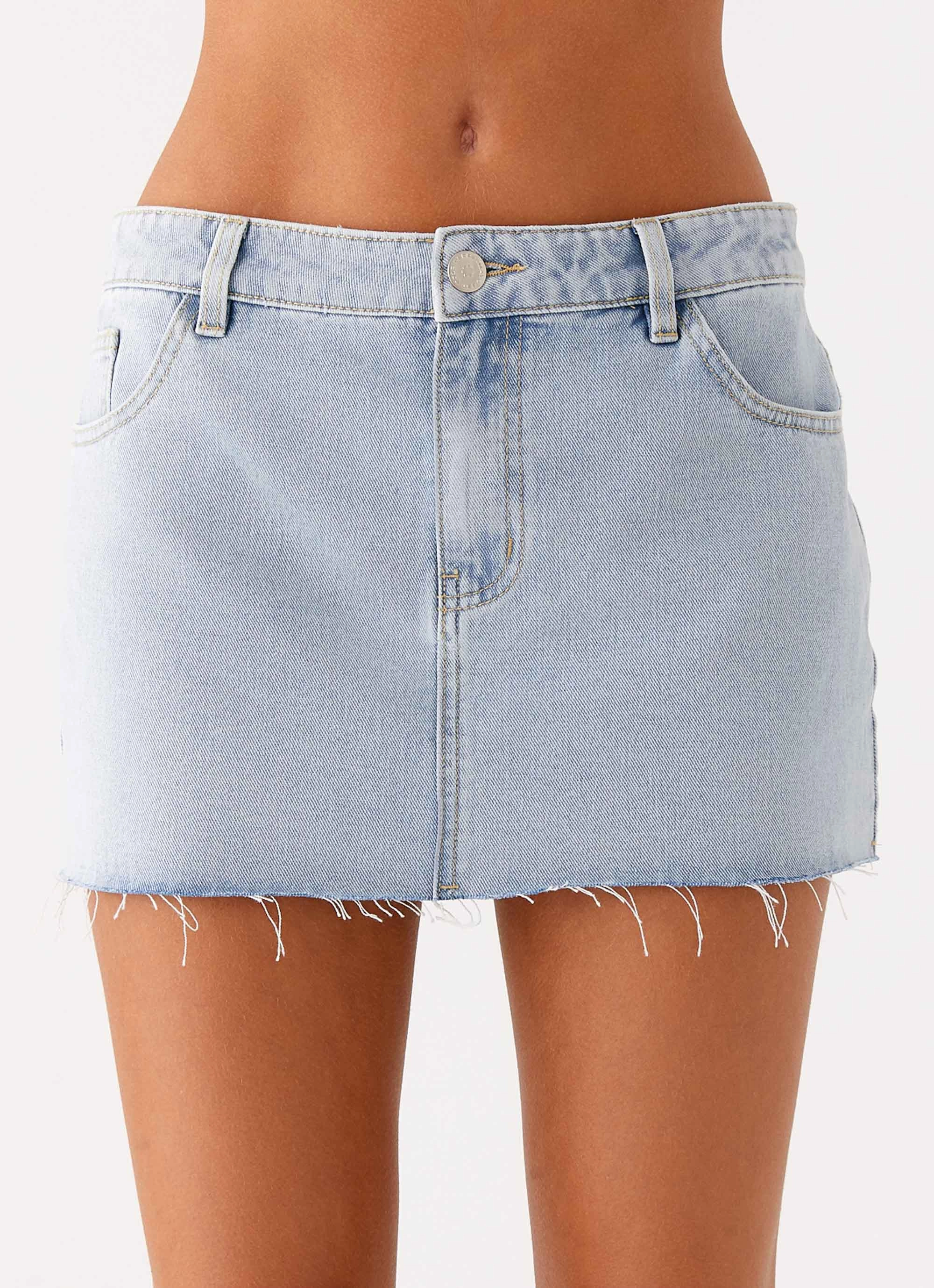 Simple Fashion Kamen Low Rise Mini Skirt - Light Denim