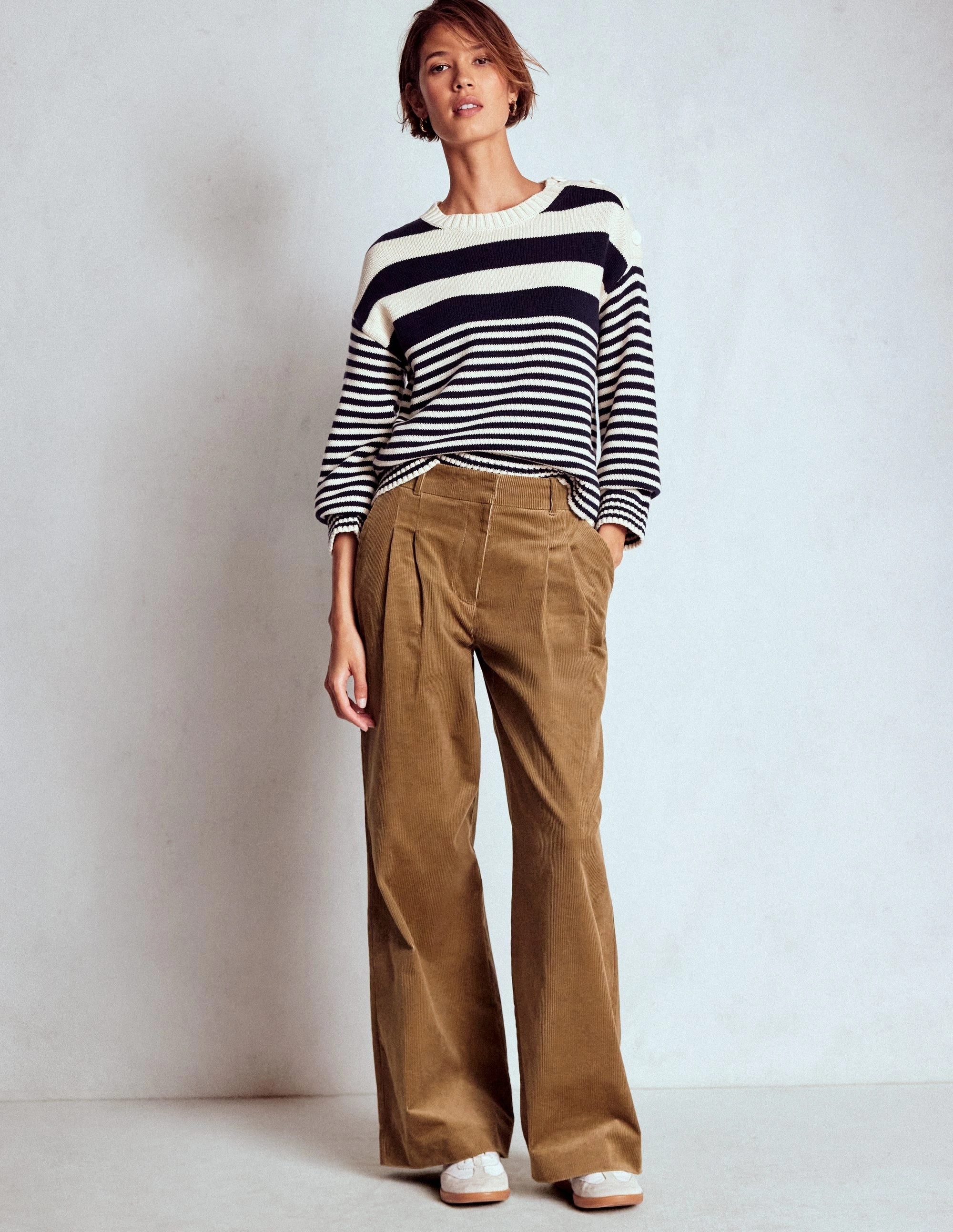 stain resistant coating Kensington Cord Trousers-Latte