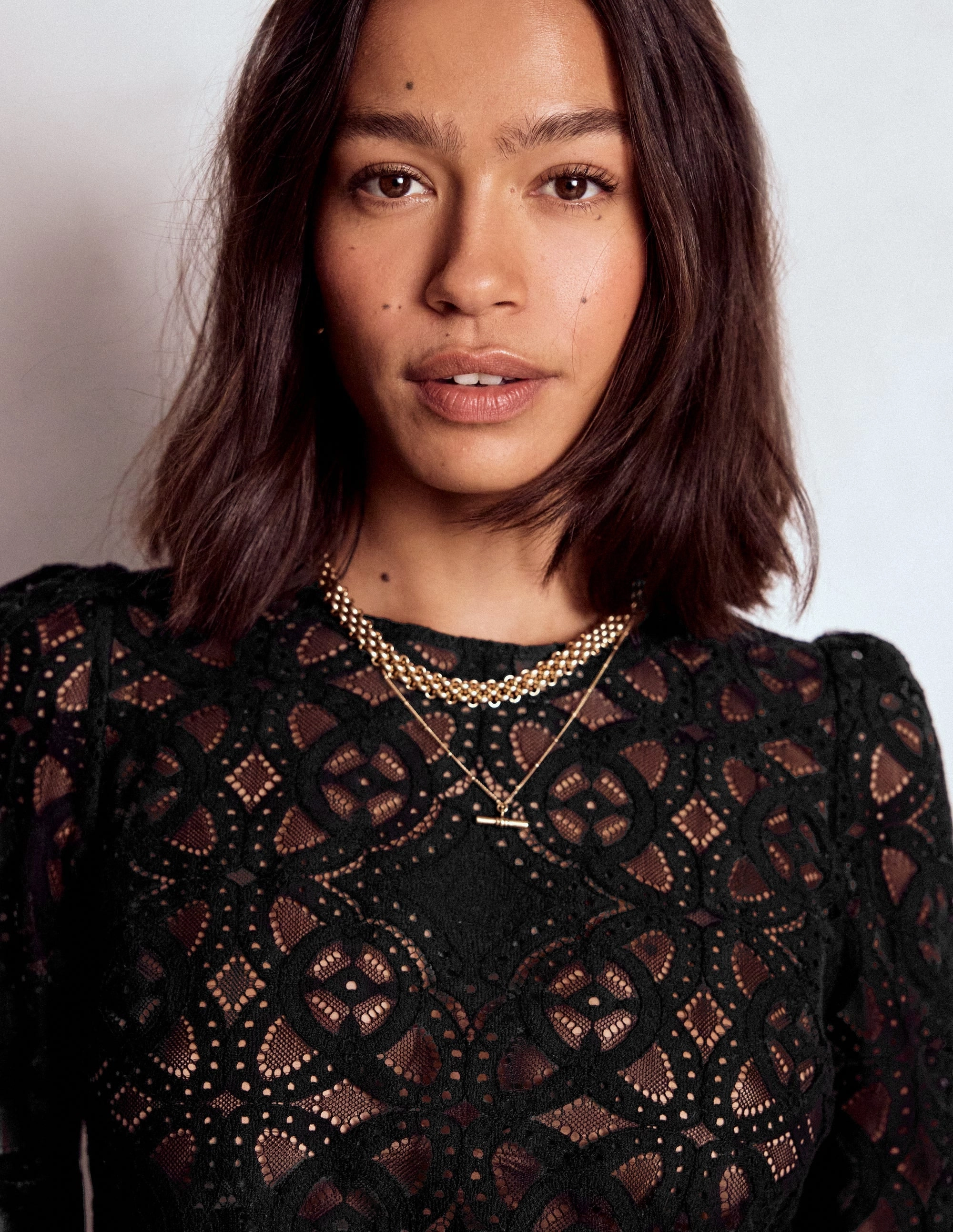 OdorResistant Fabric standard fit Lace Crew Neck Top-Black