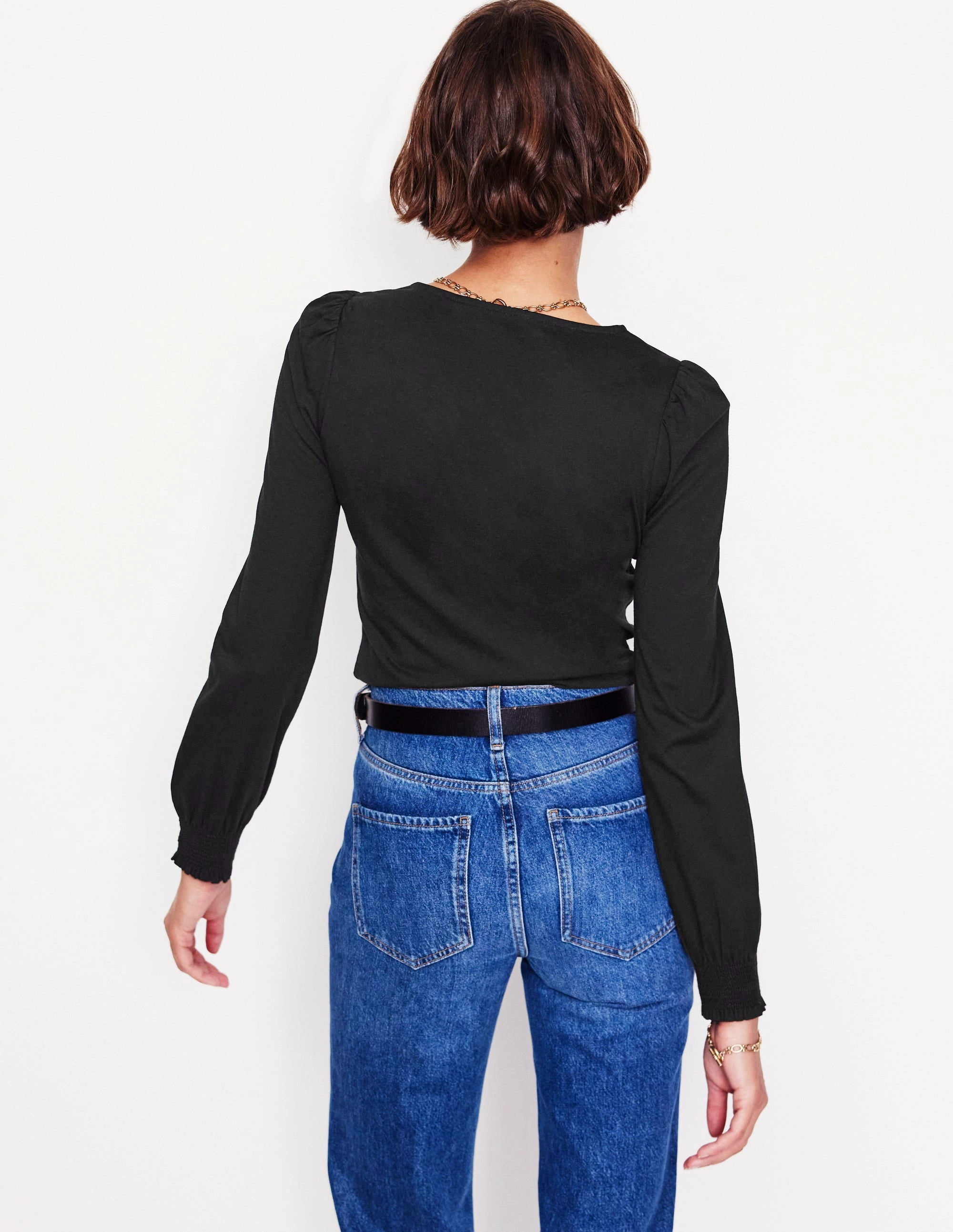TexturedSurface Smocked Cuff Supersoft Top-Black