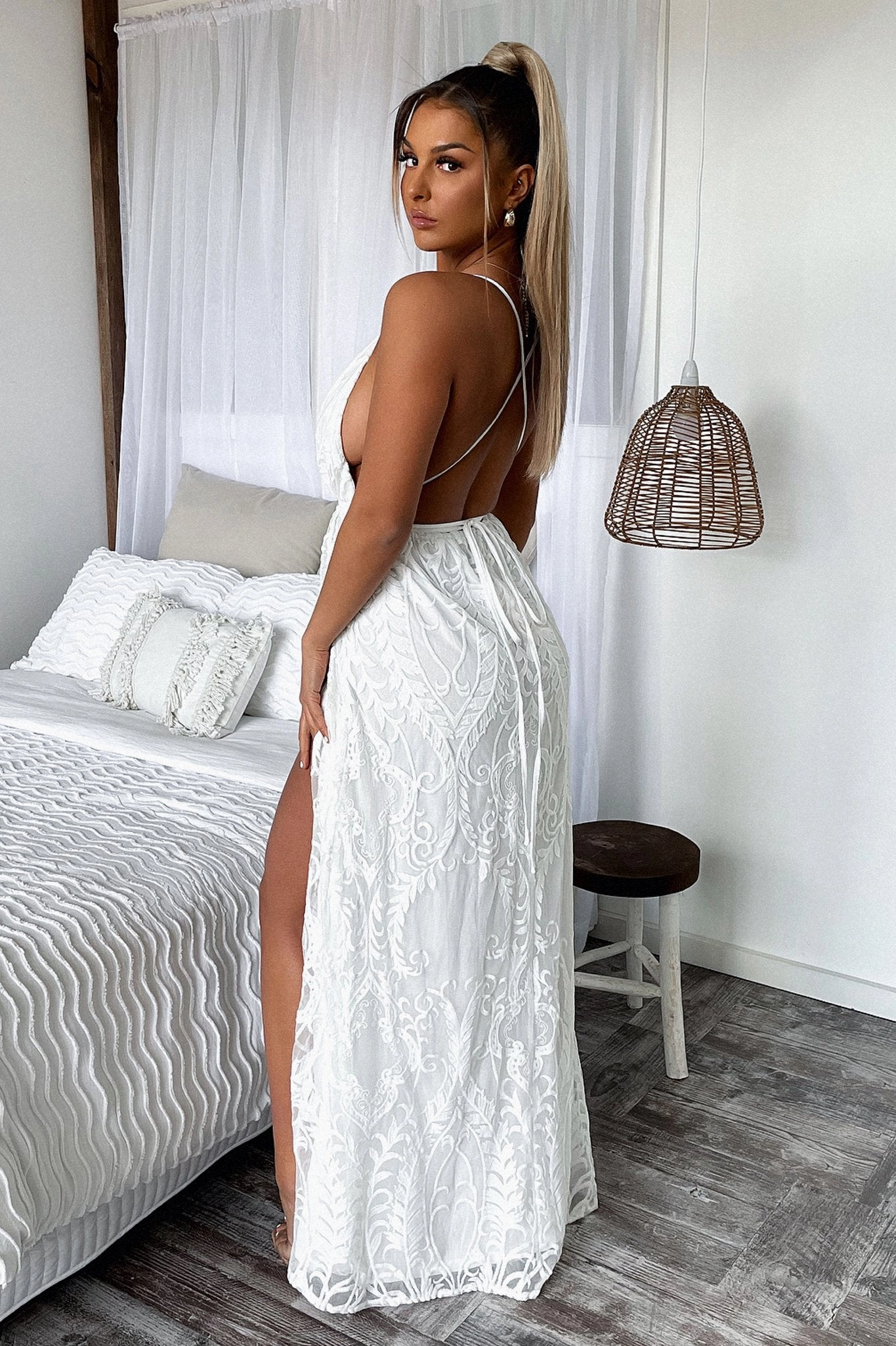Scarlett Halter Maxi Dress - White Midnight Mood