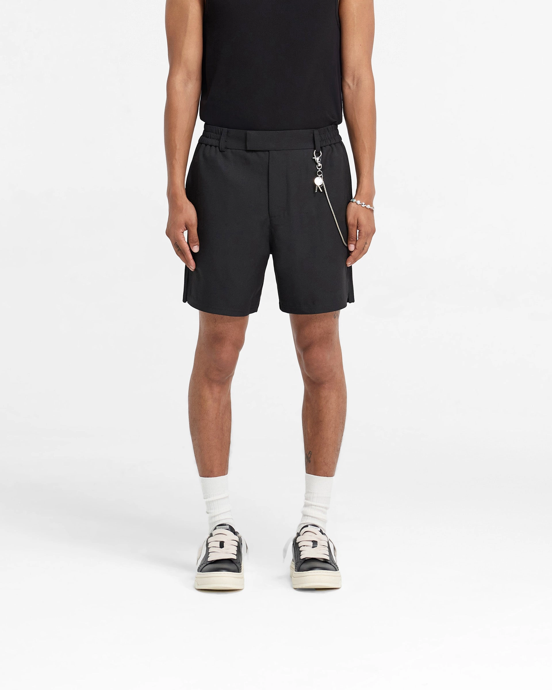 Logo Yacht Short - Black Snowboarding Gear education industry