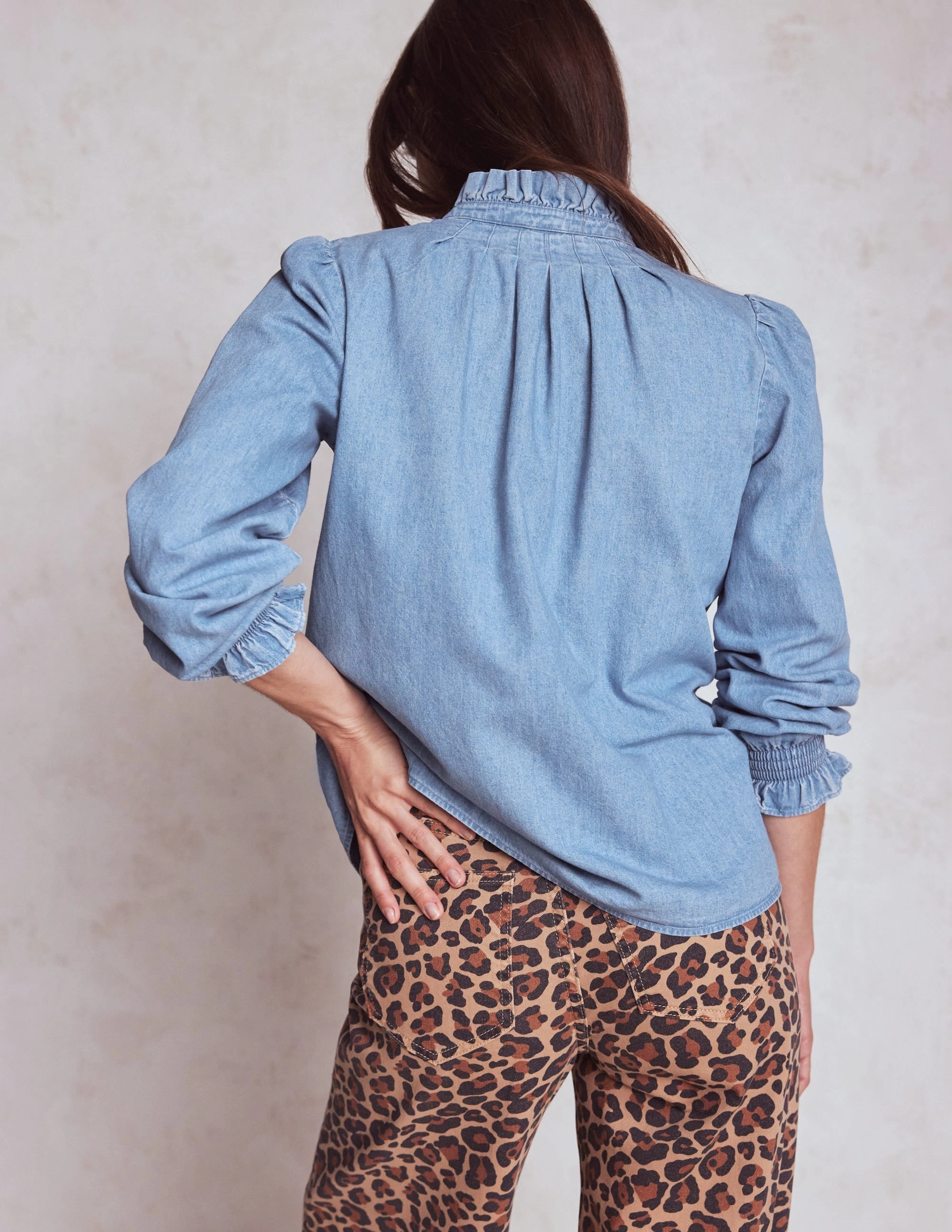 Lorna Denim Top-Light Authentic Neutral Tone Stitching