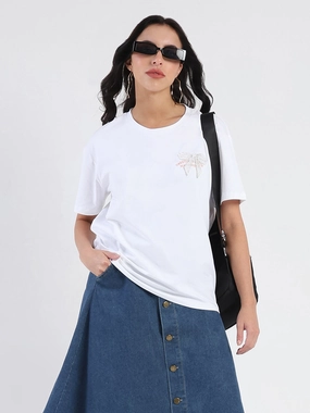 Summer Style Quick Fit Design Madame Accessory Patch Detail Graphic Print White T-shirt