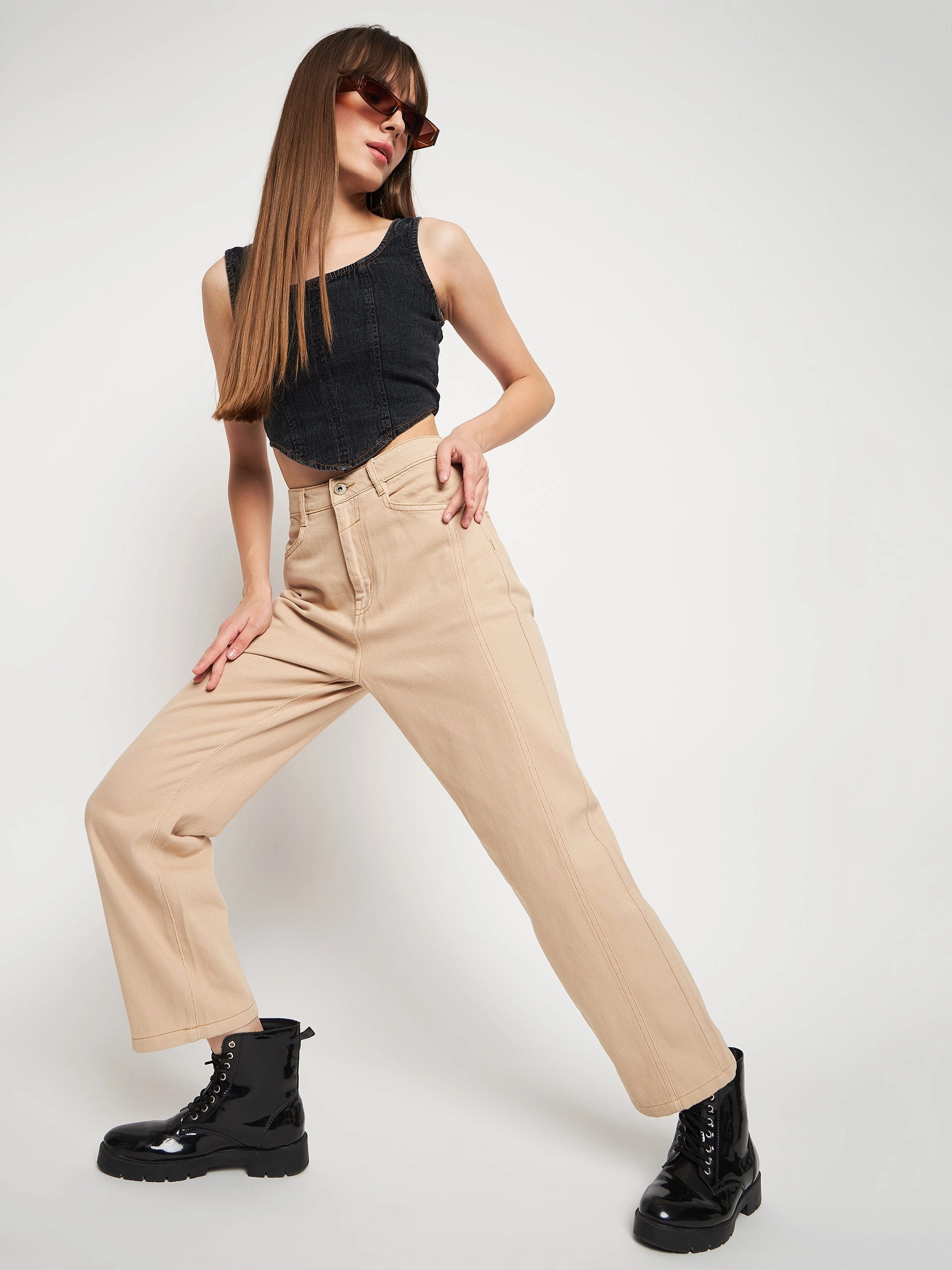 Madame Beige Straight Fit Denim Subtle design