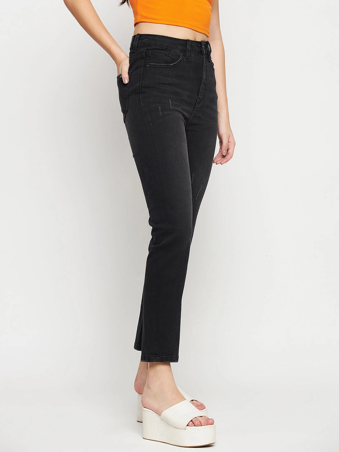 Artist Vibe Travel Outfit Madame Black Denim