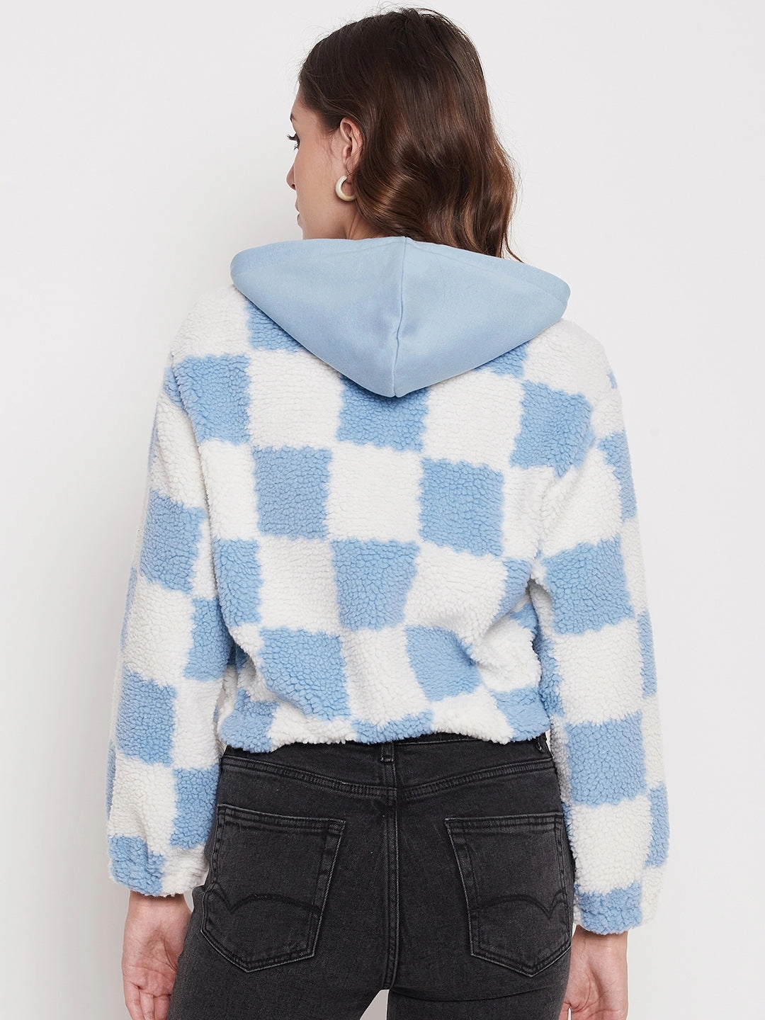 Madame Colour Blocked Sky-Blue Sweatshirt crew neck Warm Layers