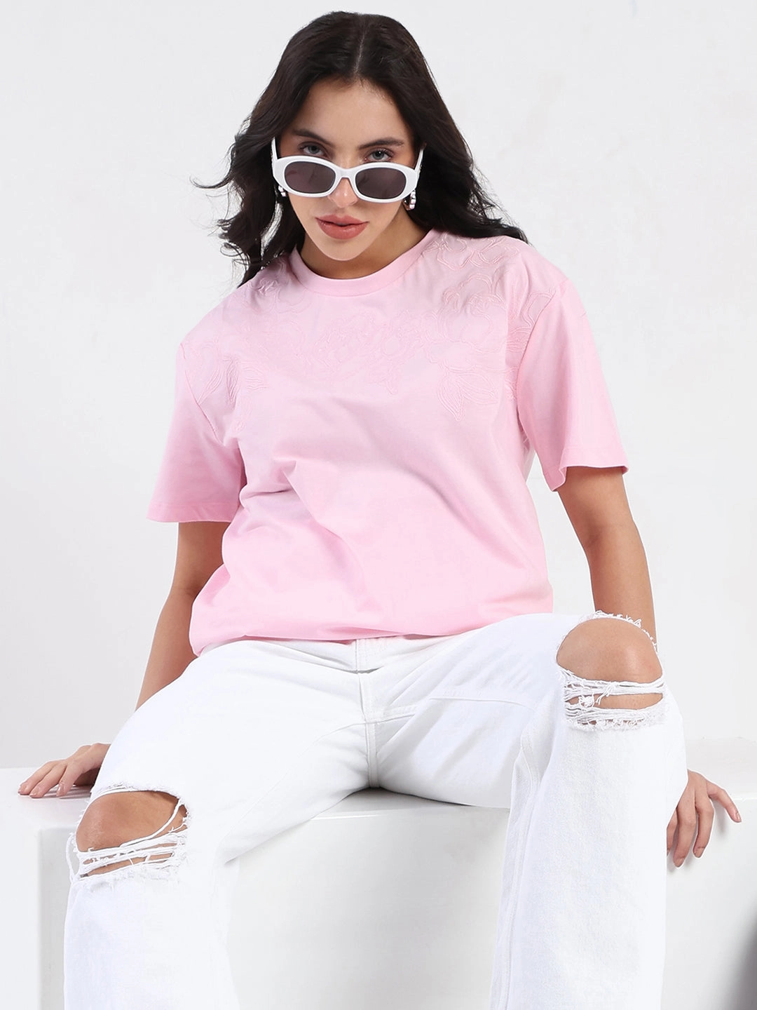 Light Outfit Everyday Casual Madame Embroidered Half Sleeve Pink Cotton T-shirt