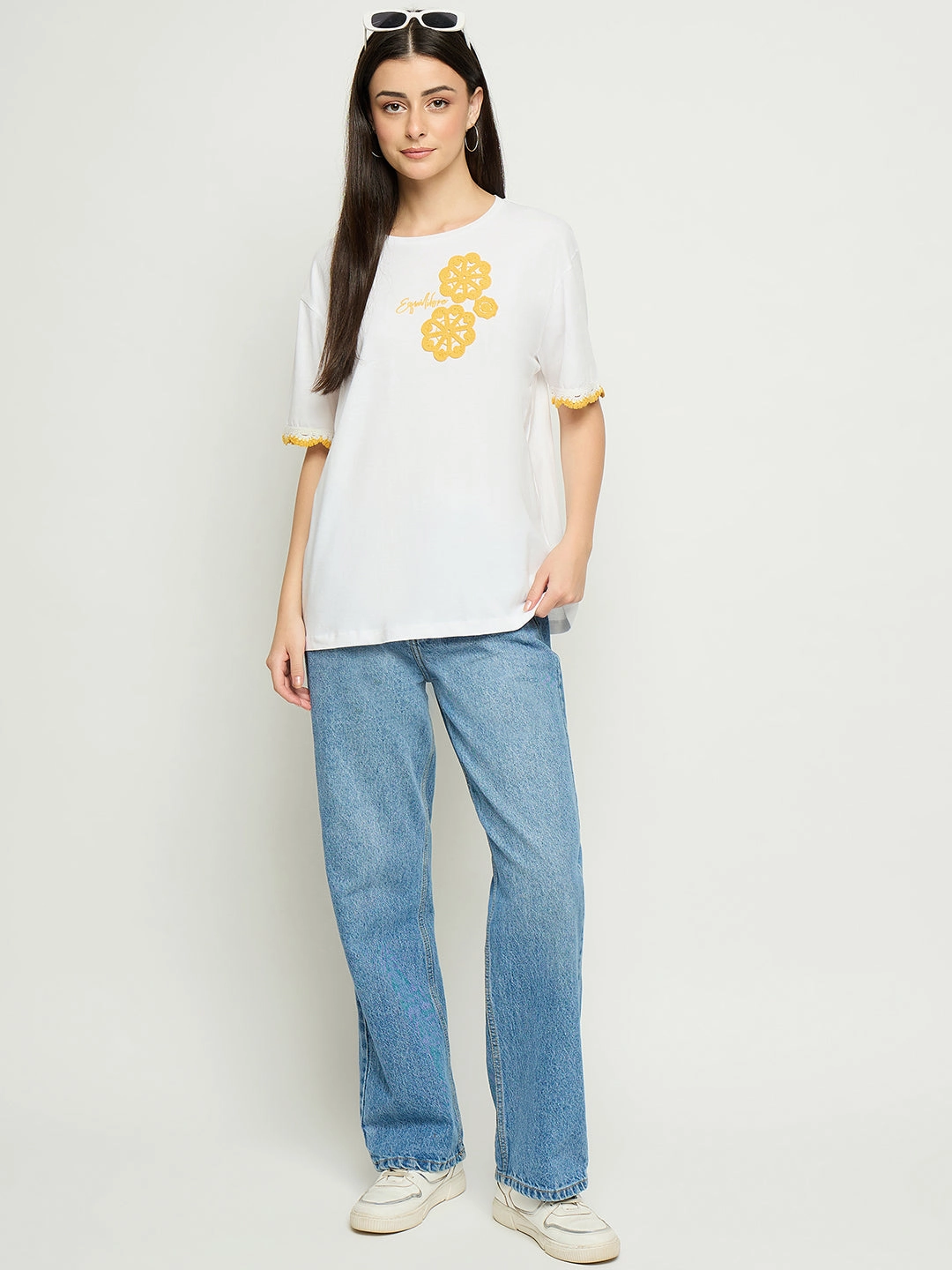 Active Fashion Trendy popularity Madame Embroidered White Cotton T-Shirt