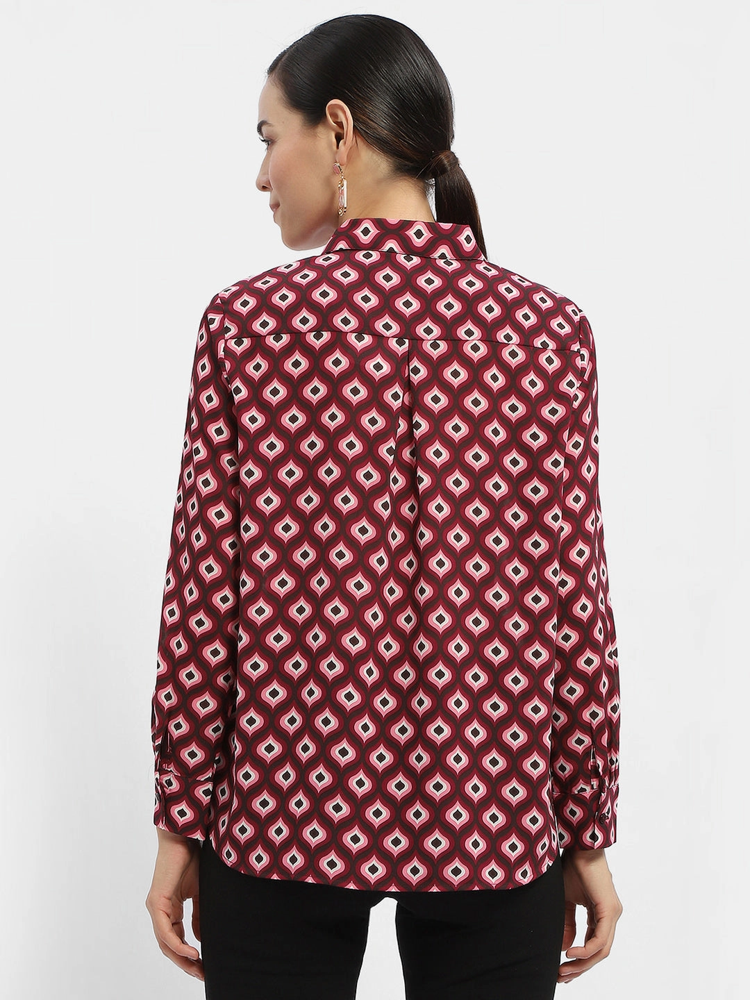 Sustainable production Errand Ready Madame Geometric Print Maroon Regular Shirt