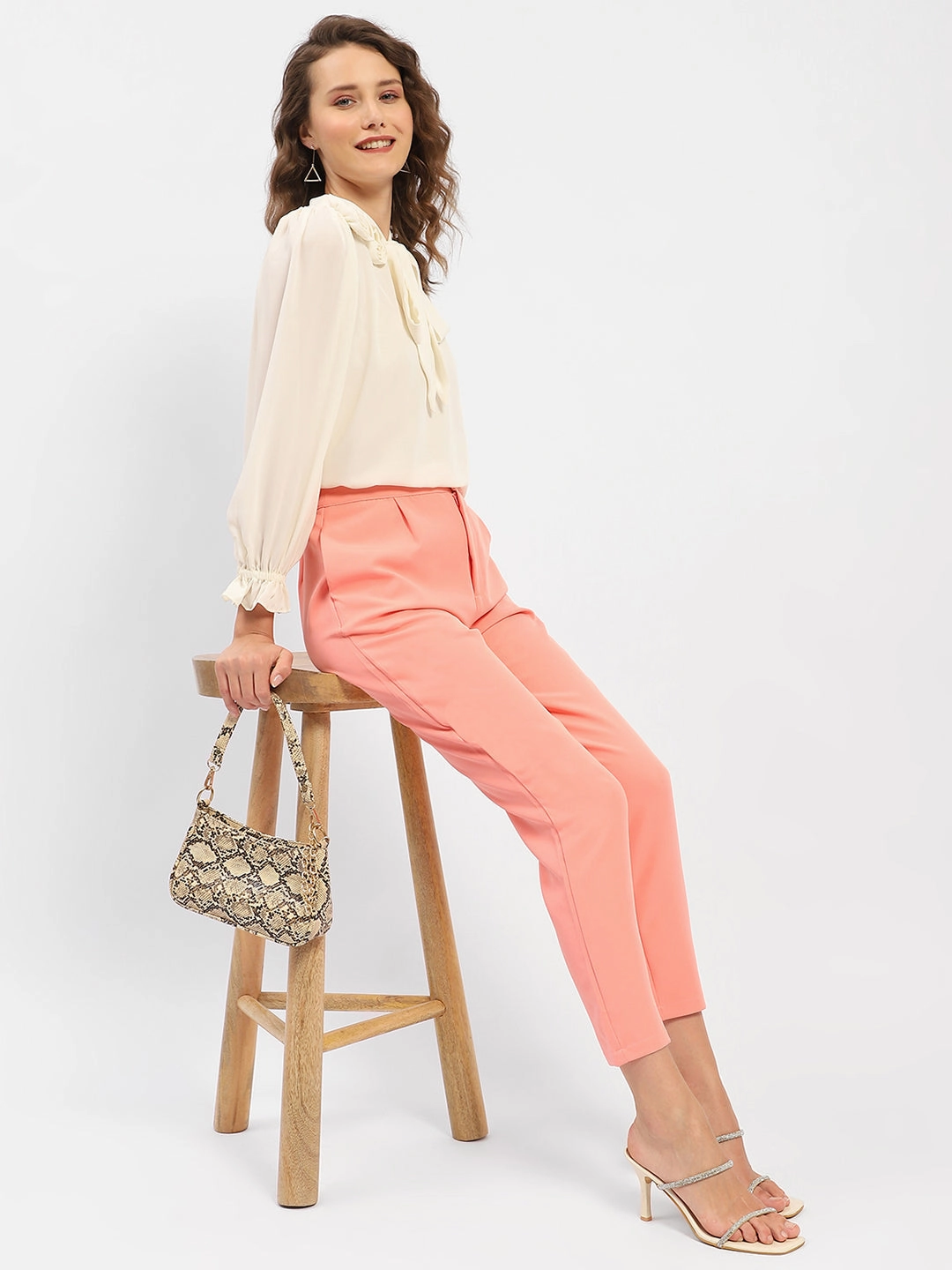 Madame Salmon Solid Regular Trousers Non Irritating