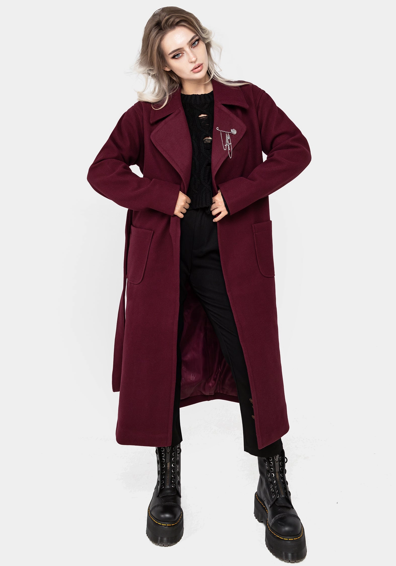 MoistureWickingTechnology Meltdown Oversized Coat with Brooch - Red