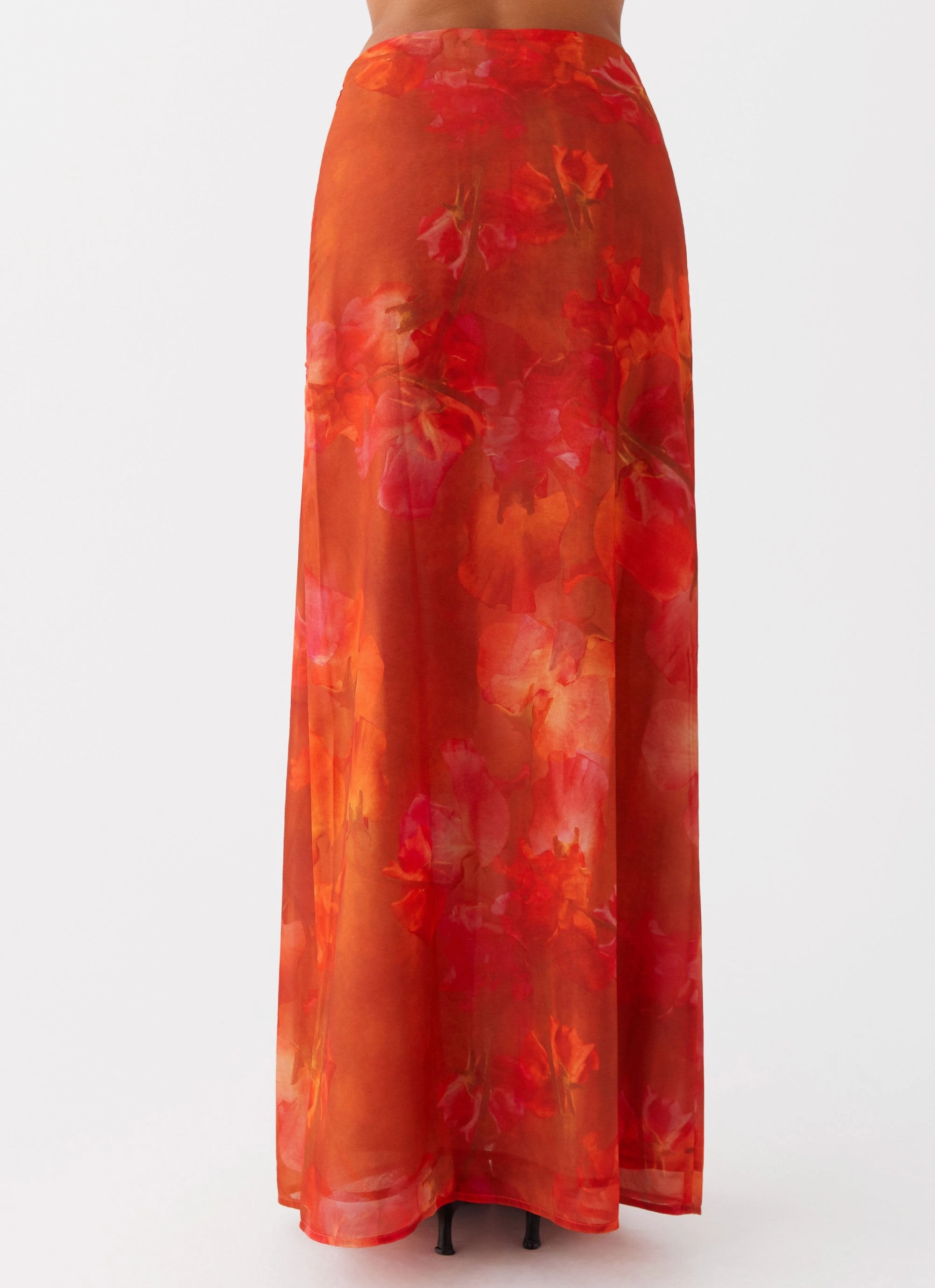 Roame Maxi Skirt - Amber Light Outfit Season To Season