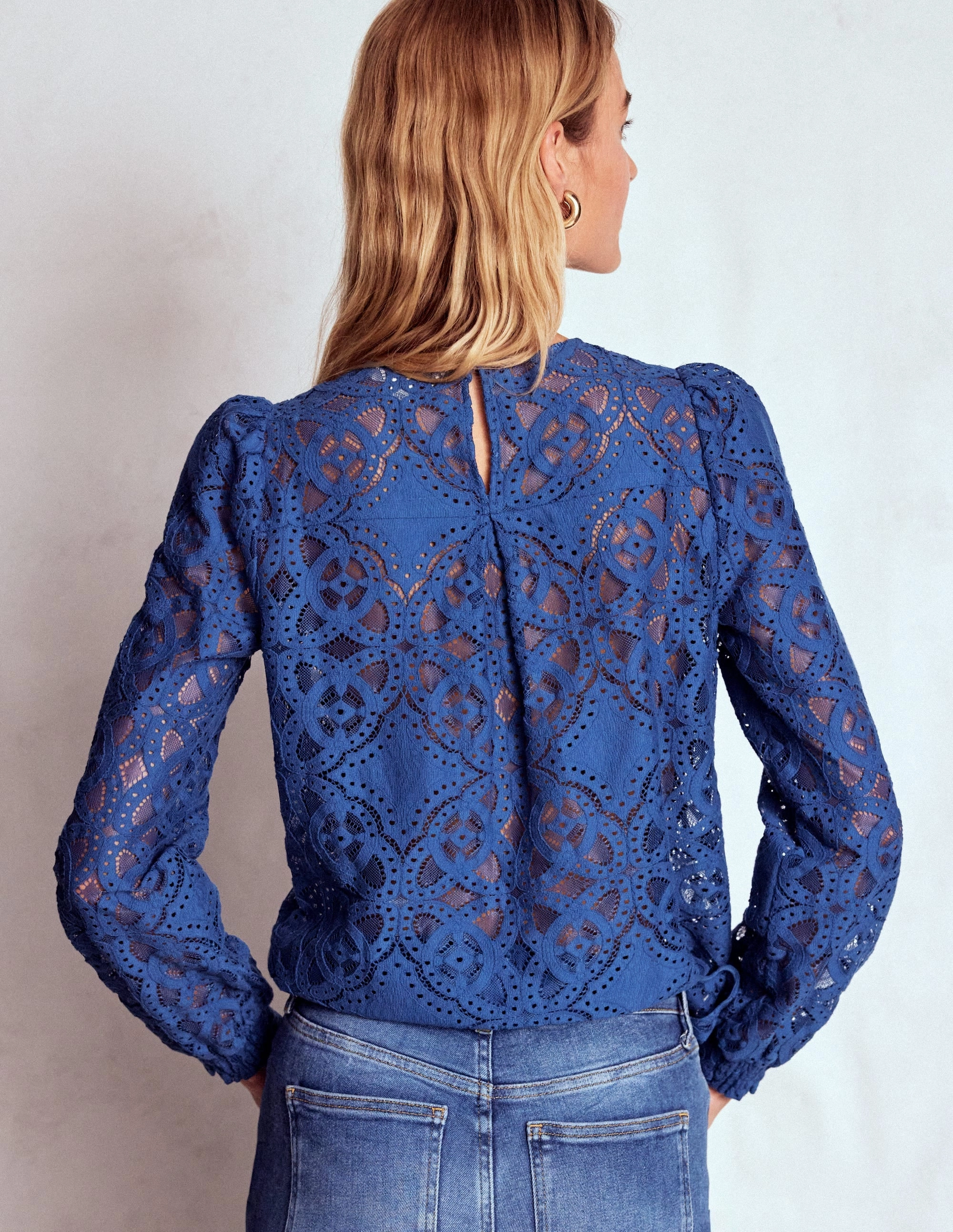 Lightweight NonIrritating Lace Crew Neck Top-Denim Blue
