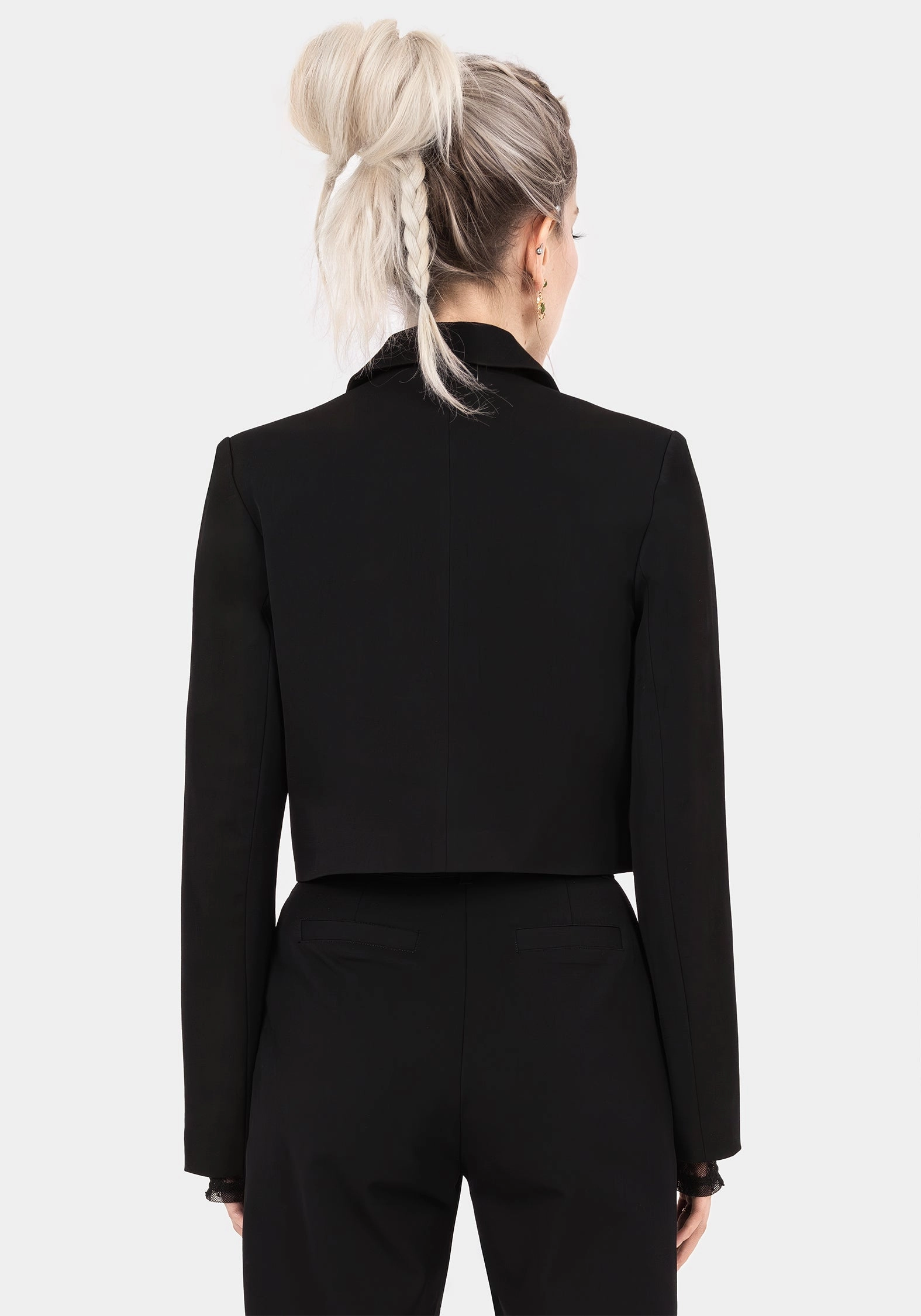 Hidden Ventilation Mona Embroidered Crop Blazer
