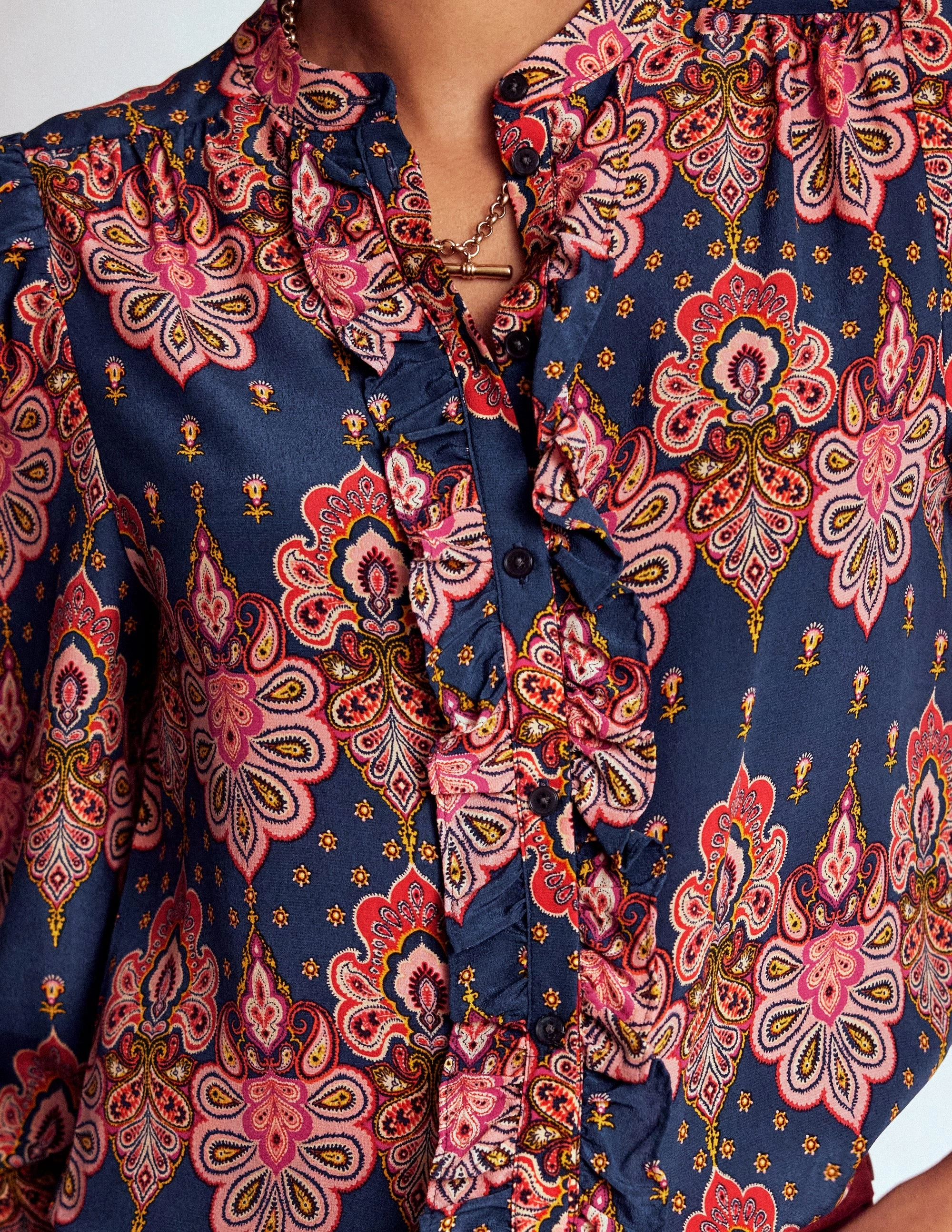 Ribbed Knit Fabric Odor Resistant Treatment Alice Frill Front Silk Top-Navy, Embellished Paisley