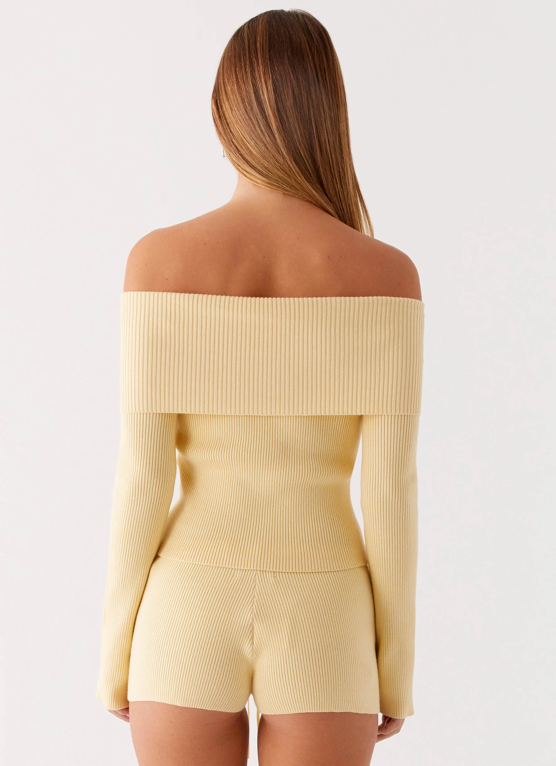 Muted Muse Knit Mini Short - Yellow Tapered leg