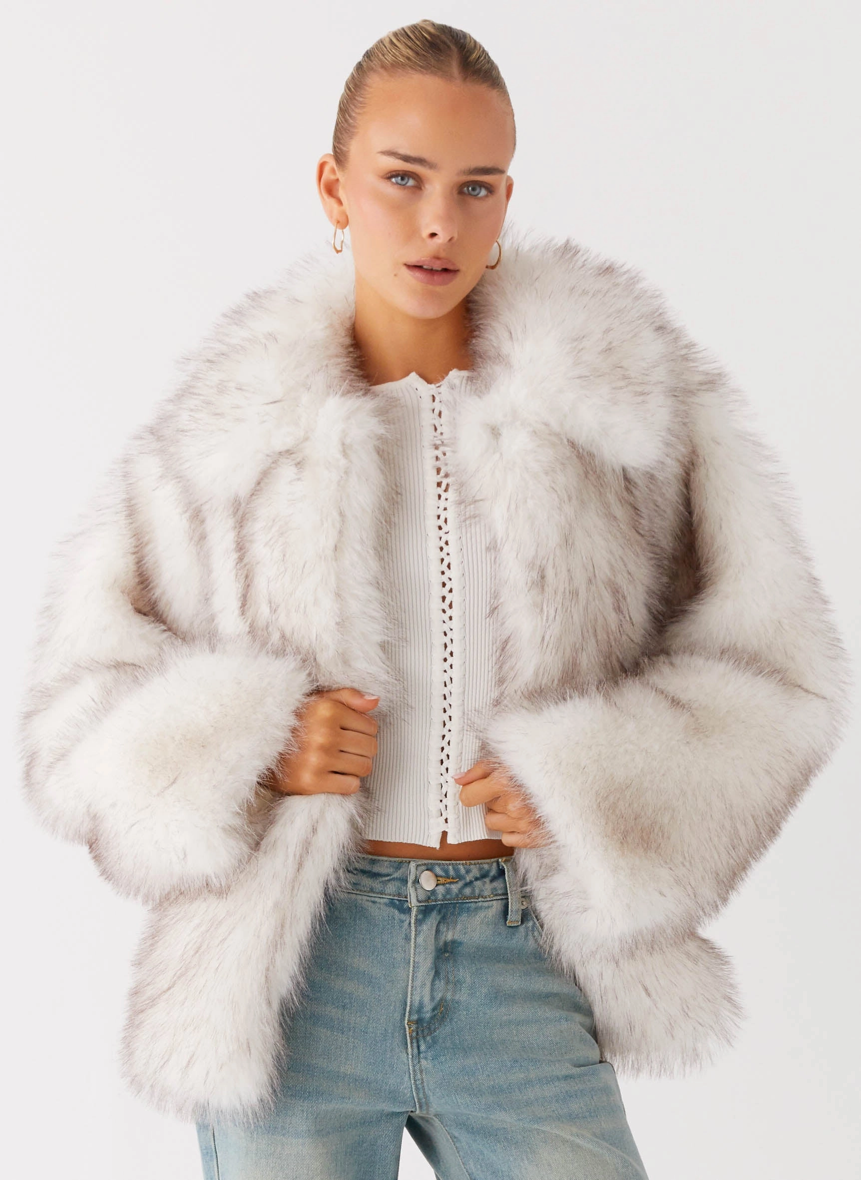 Novera Faux Fur Jacket - White Grey SiliconeGrip Flex Fit Fabric