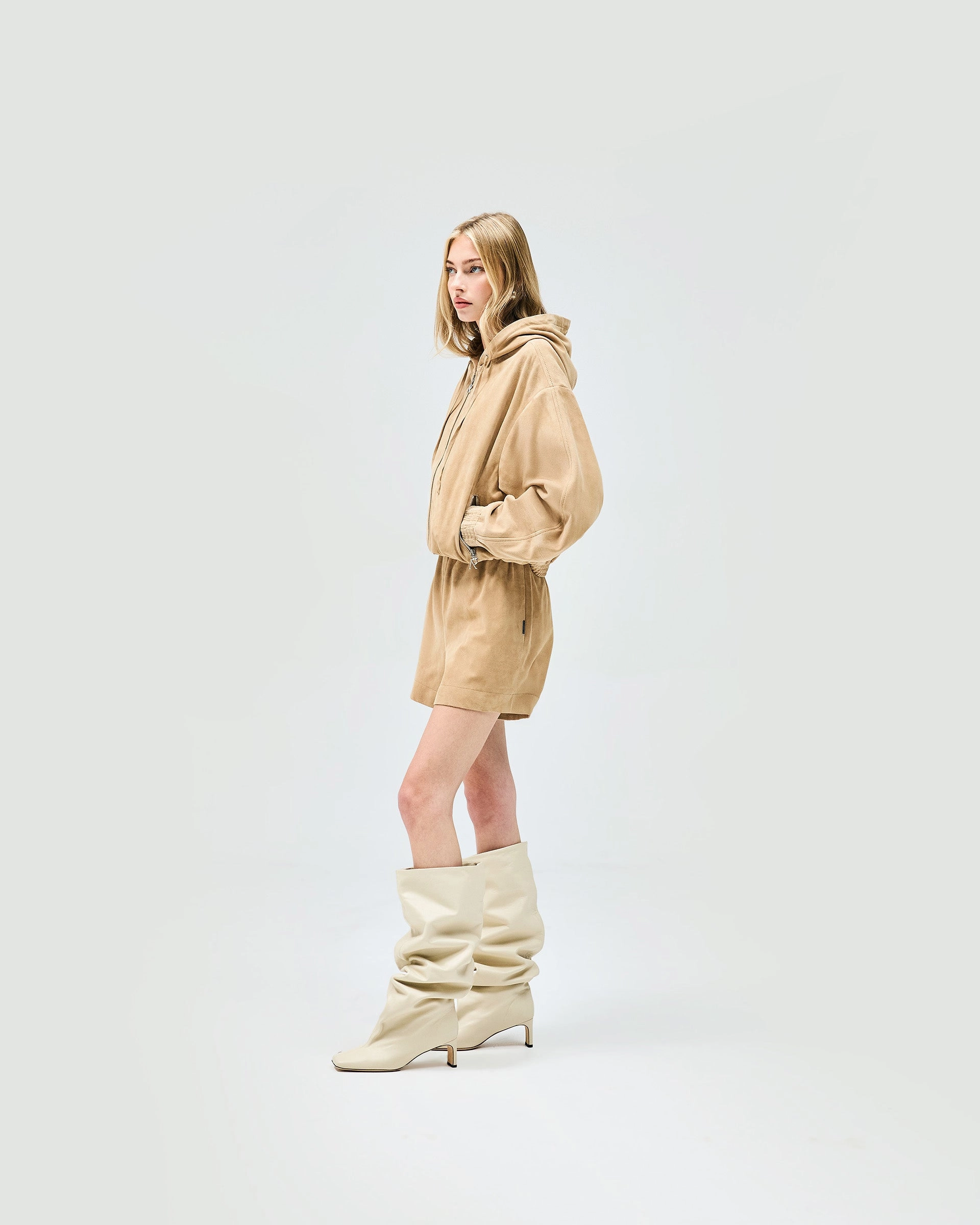 Oblivion Short - Warm Sand Light Fabric