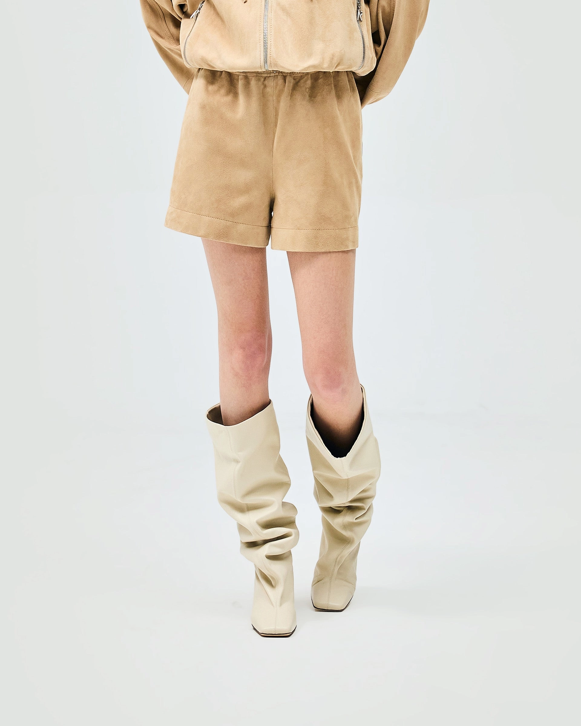 Oblivion Short - Warm Sand Active Layer Fit Warm Vibe