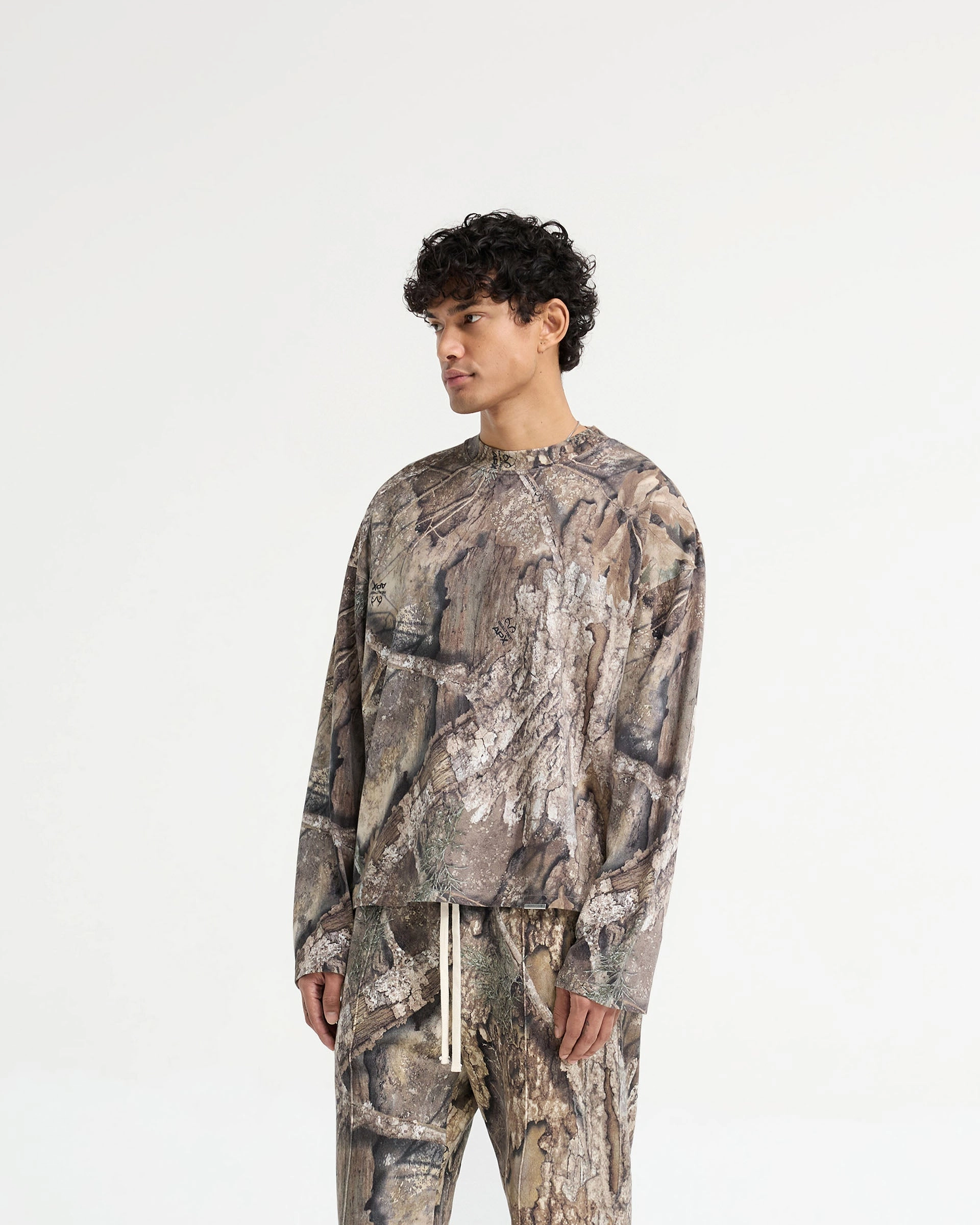 Realtree? Camo Long Sleeve T-Shirt - Camo Drop Shoulder Design