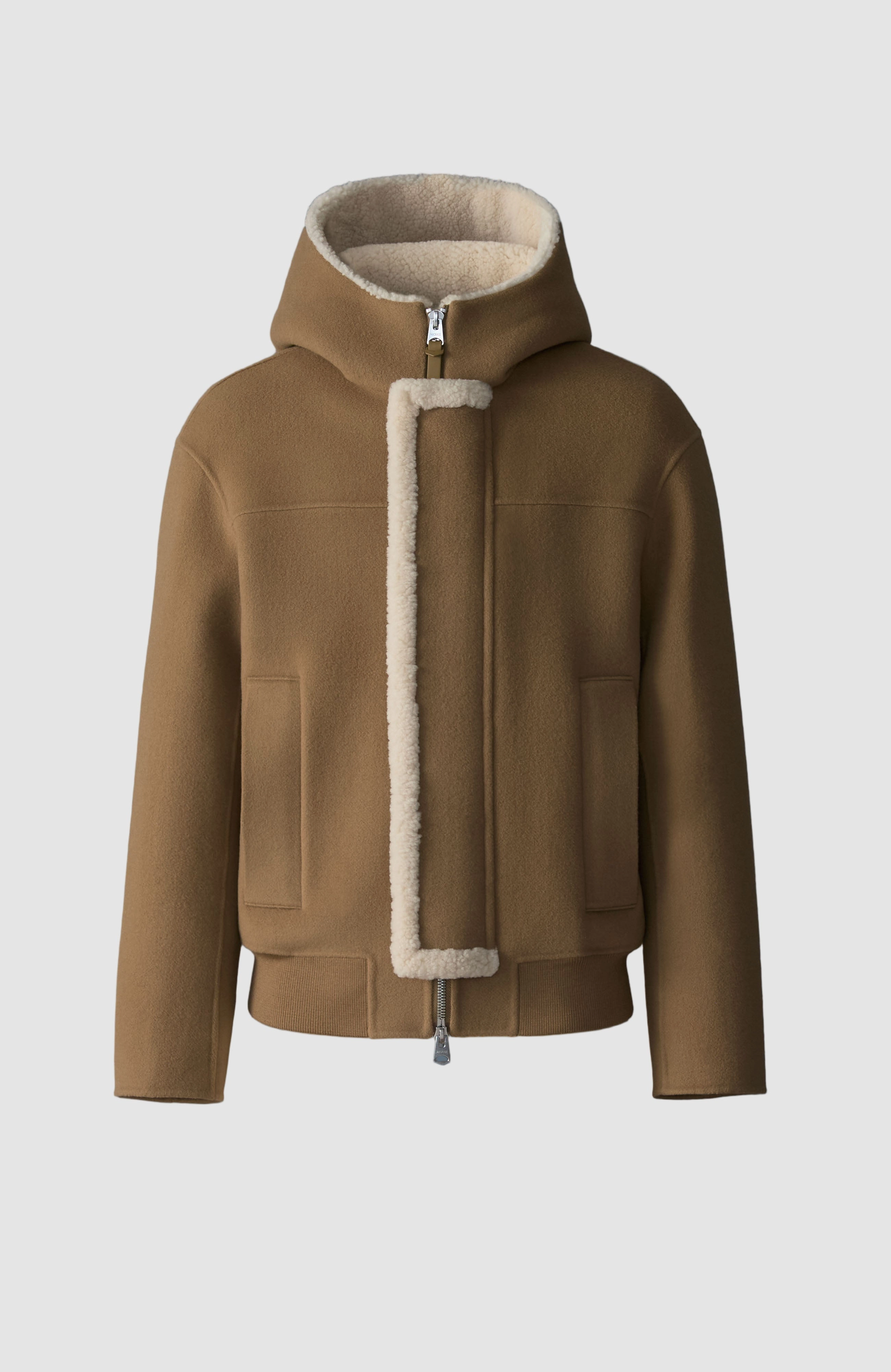 JAY Casual Fit Silhouette