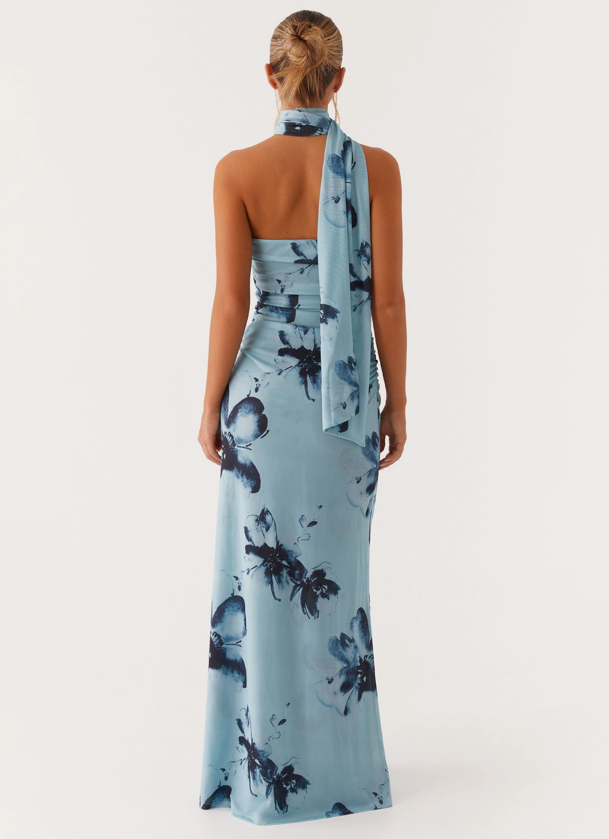 Casual weekend dress Cool Form Songbird Maxi Dress - Blue Black Floral