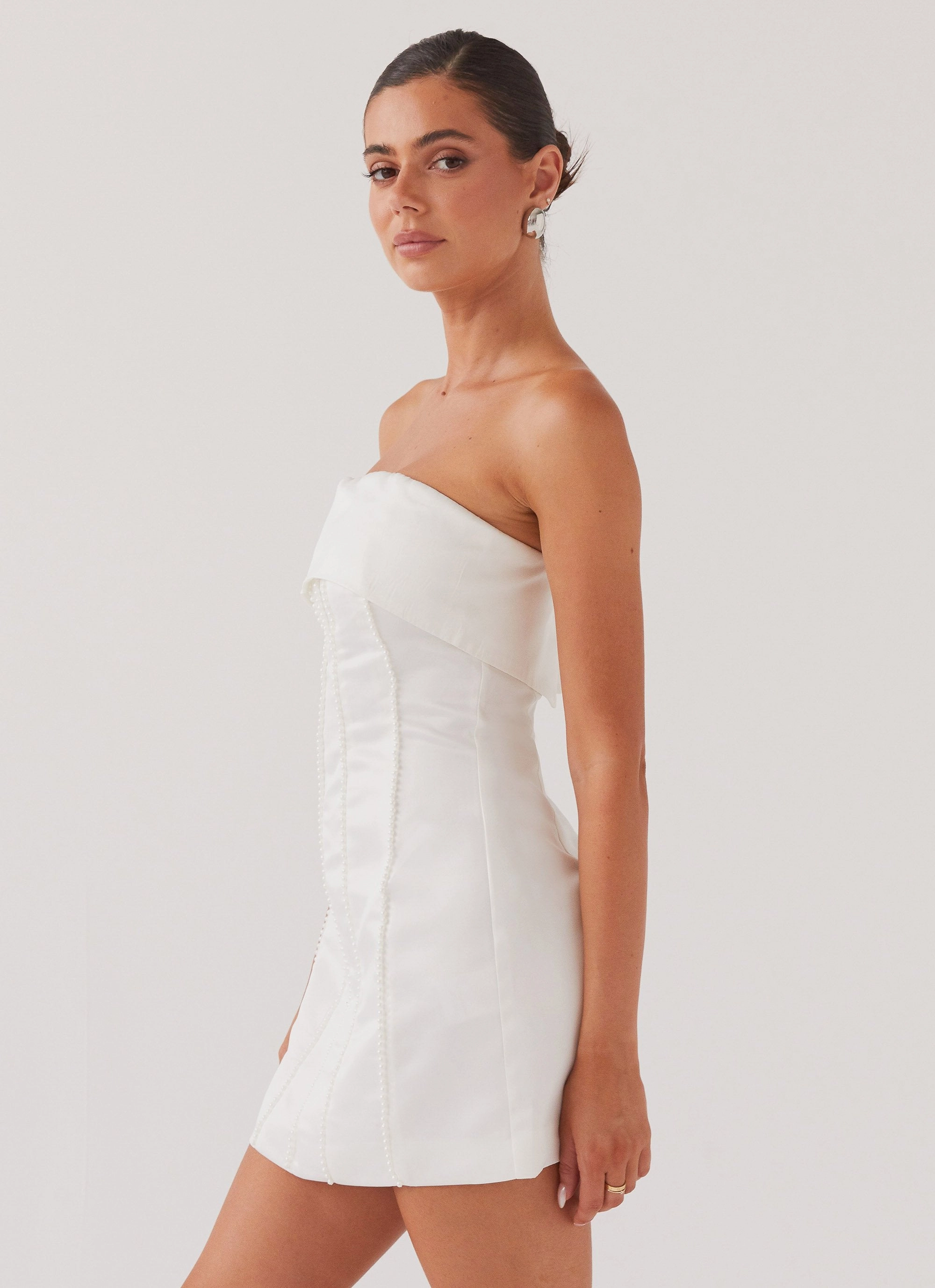 Bodycon-Fit Bombshell Tube Mini Dress - White Pearl