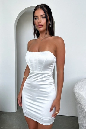 Silk Dress - White Drapey Fabric Polite Color