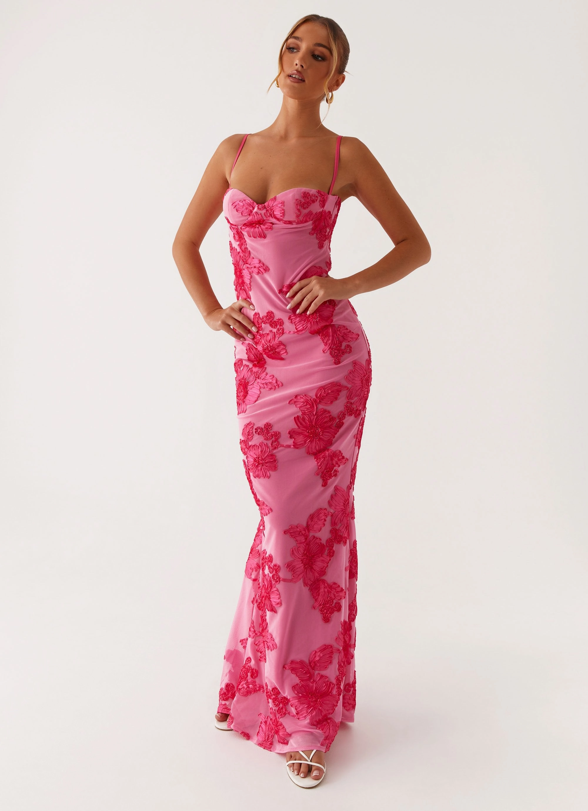 Smooth Layers Lace-Edge That Girl Maxi Dress - Pink