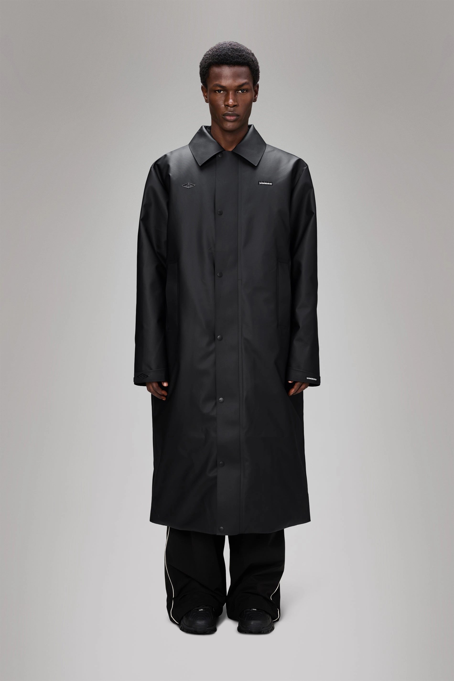 Rains x Umbro Manager Coat Chill Look