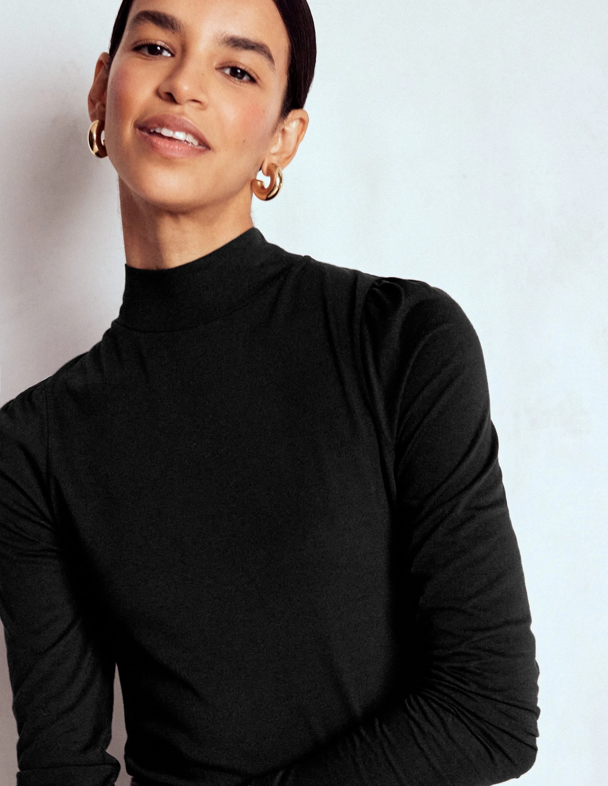 Ventilated Panels Puff Shoulder Jersey Top-Black