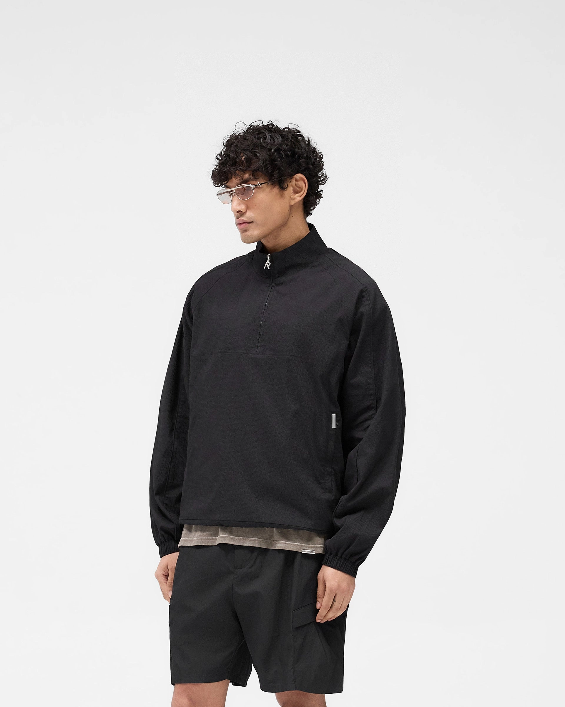 Travel Light Fit Quarter Zip Jacket - Black