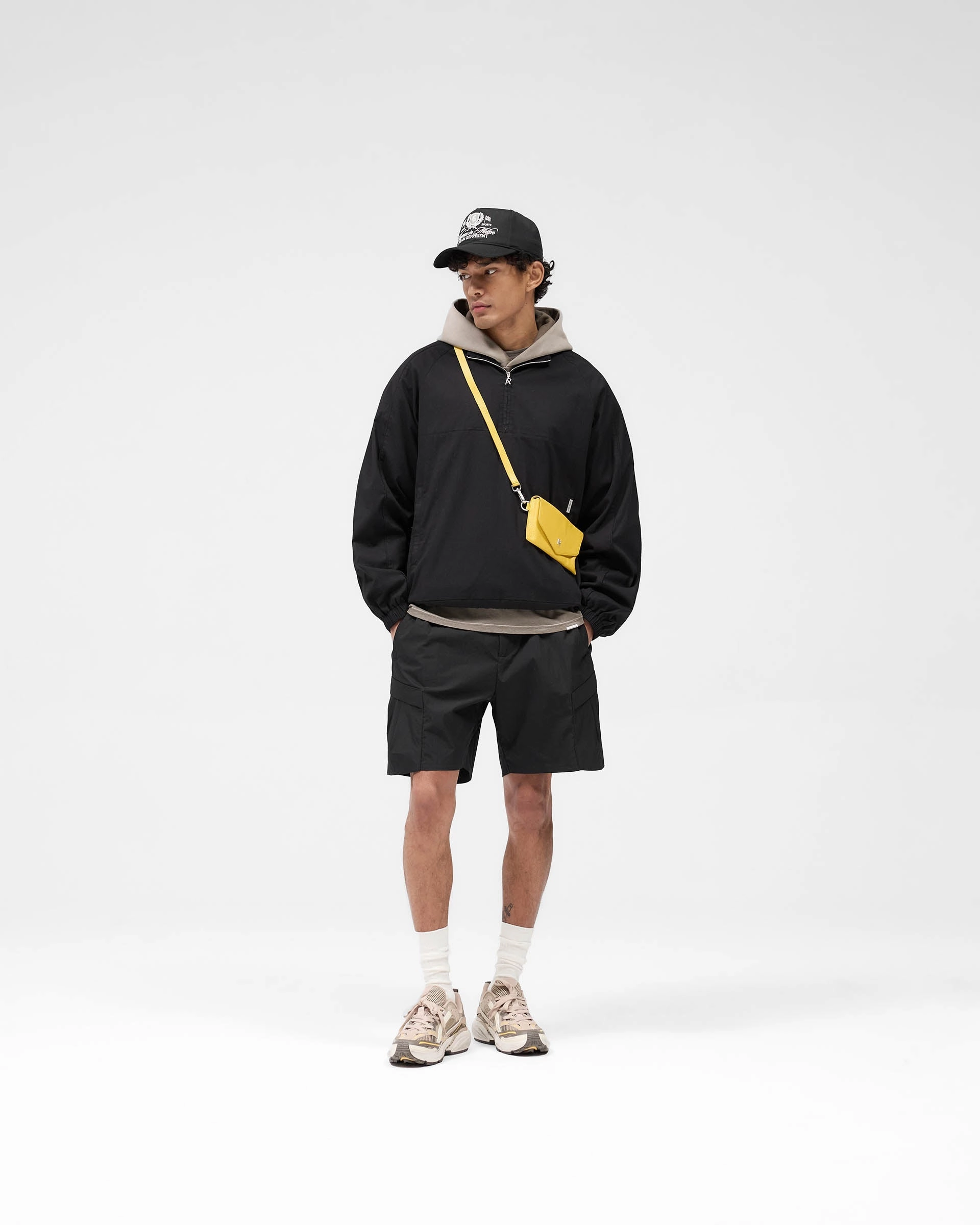 Foldable Shoulder Straps Quarter Zip Jacket - Black