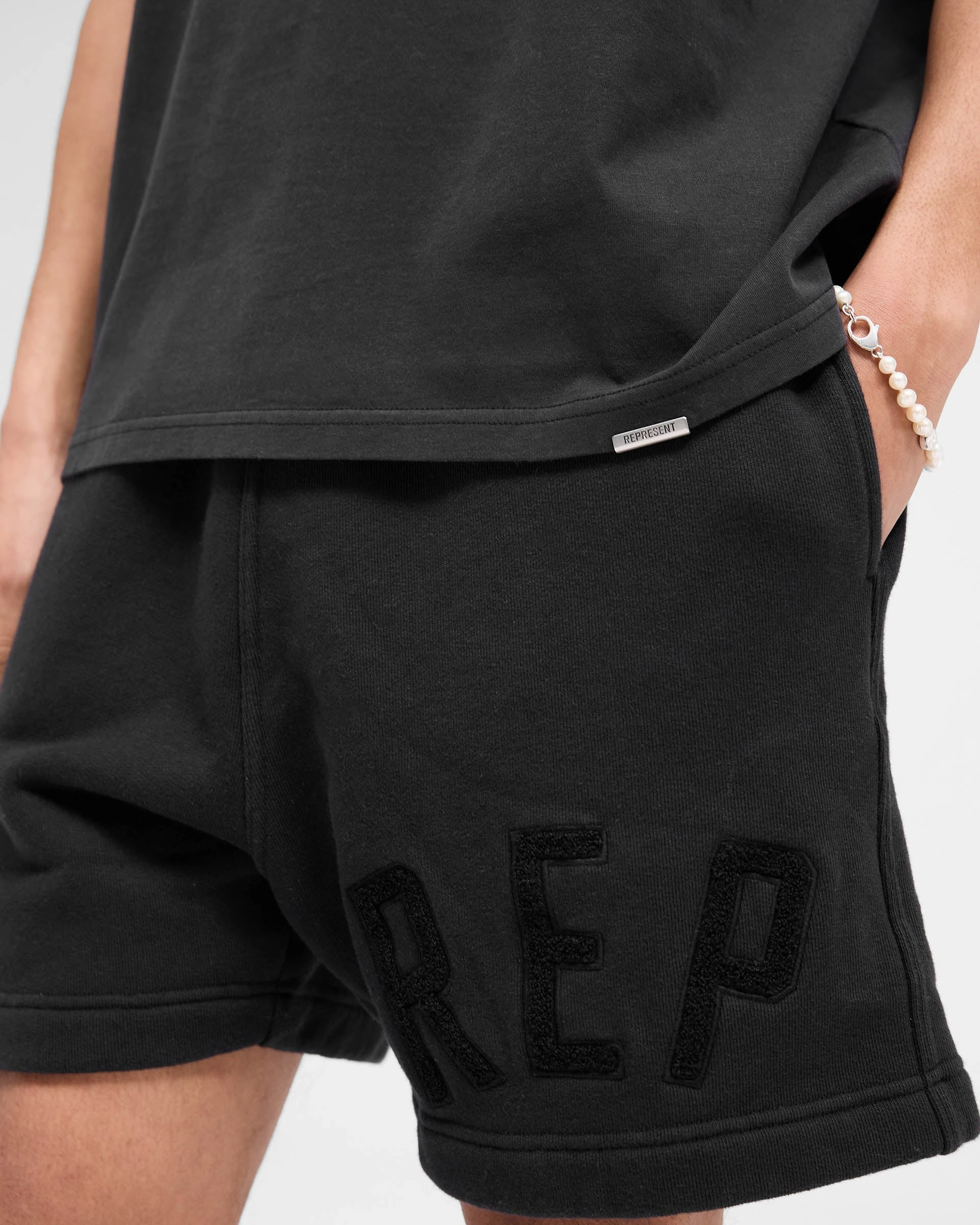 Rep Applique Shorts - Off Black Hot Day Preppy Style