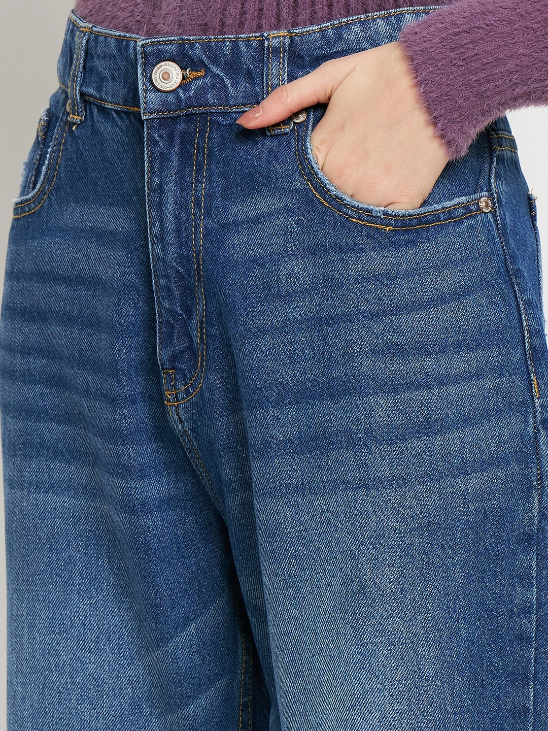 Outfit Combo Stretch Road Trip Brunch Outfit Madame Blue Straight Fit Distressed Jeans