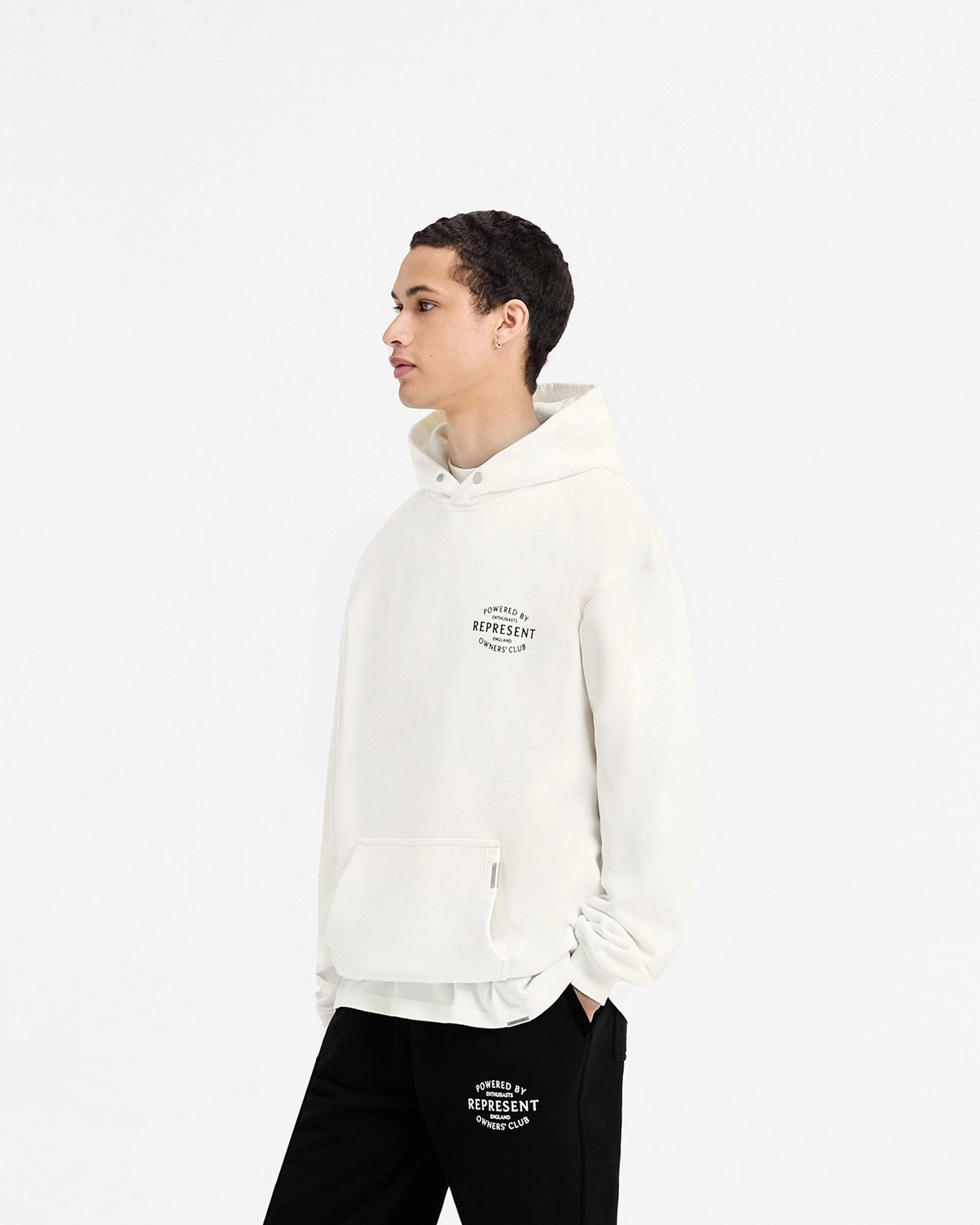 Adjustable Cuffs Chill Vibes Represent Owners Club Stamp Hoodie - Flat White