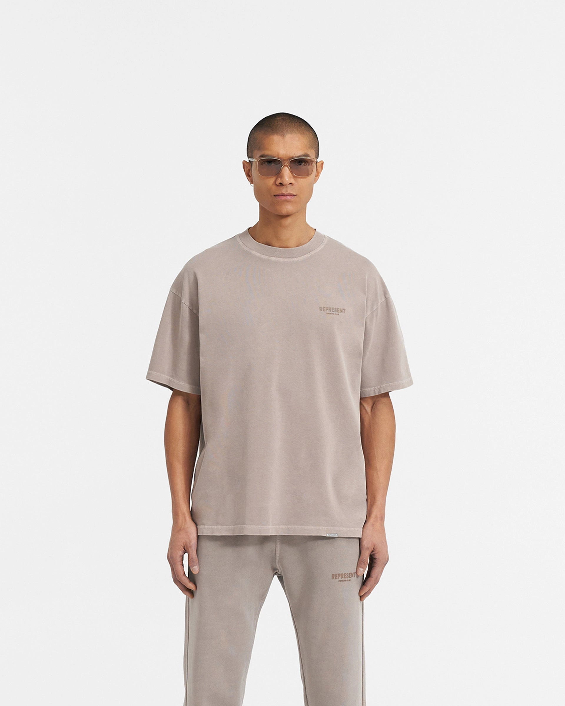 Workout Represent Owners Club T-Shirt - Mushroom