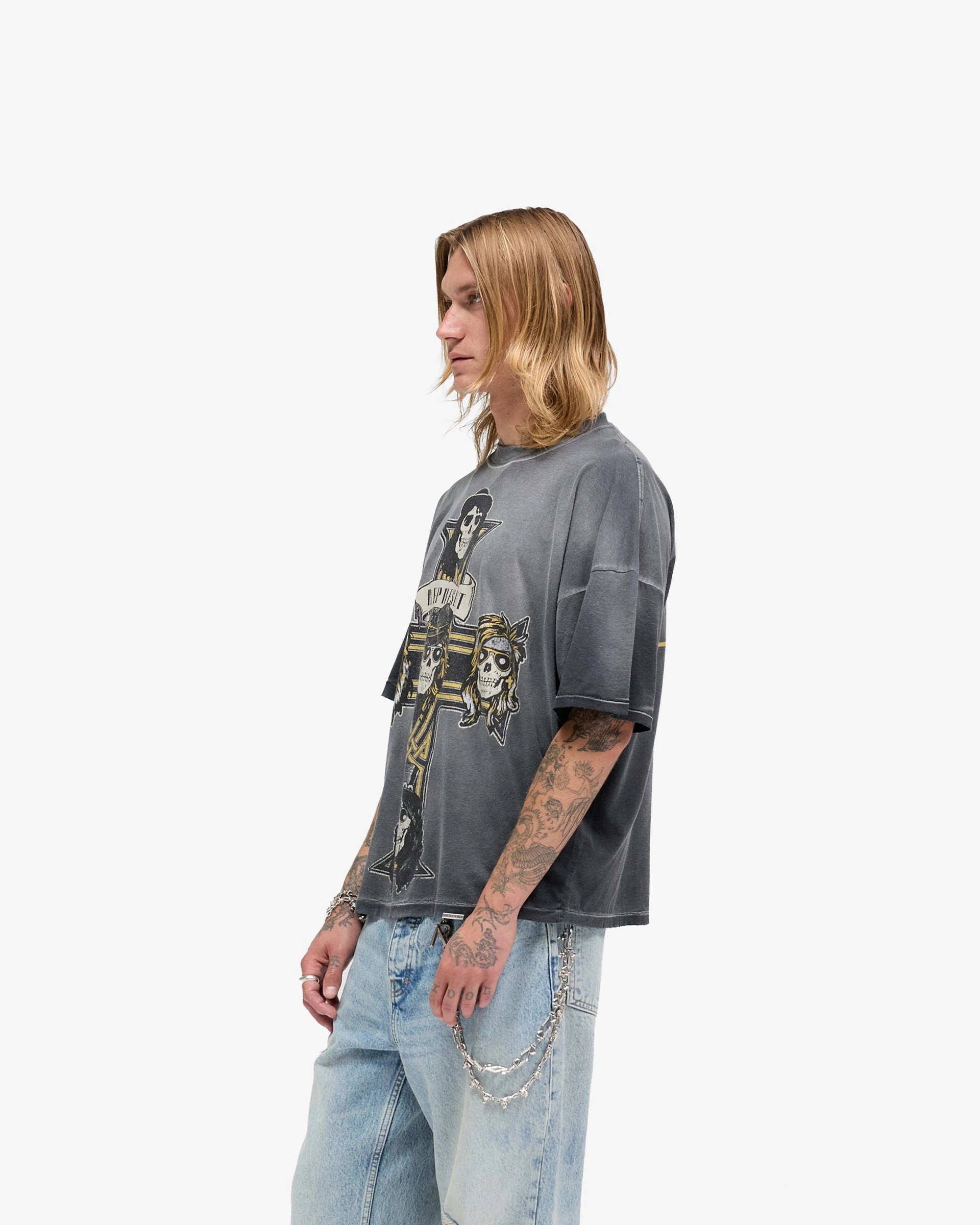 Loose fitting comfort Represent X Guns N' Roses Cross T-Shirt - Stained Black