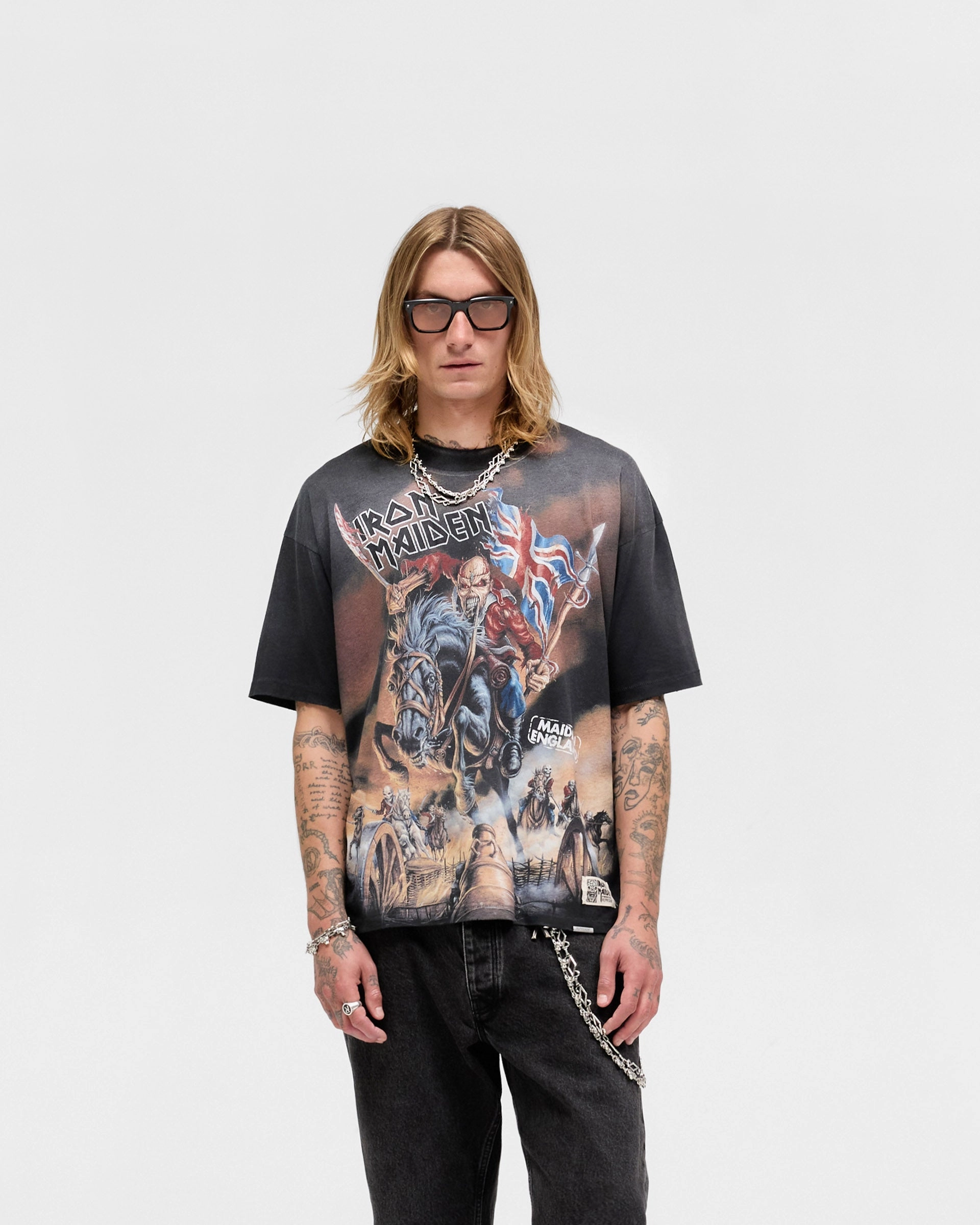 Raw Hem Finish Outdoor Smart Represent X Iron Maiden Steed T-Shirt - Stained Black