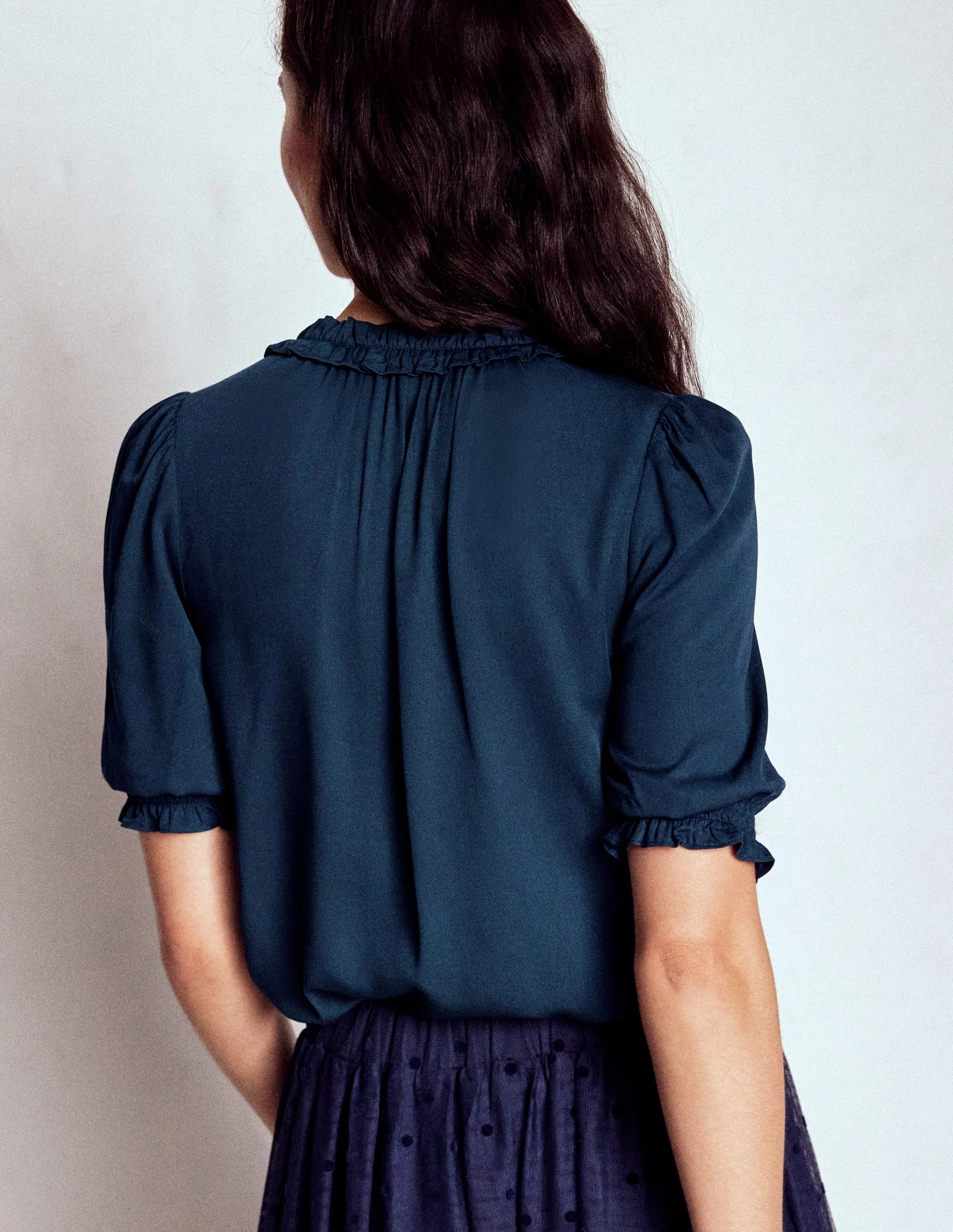 ContrastStitching Reflective Trim Details Ria Short Sleeve Top-Navy