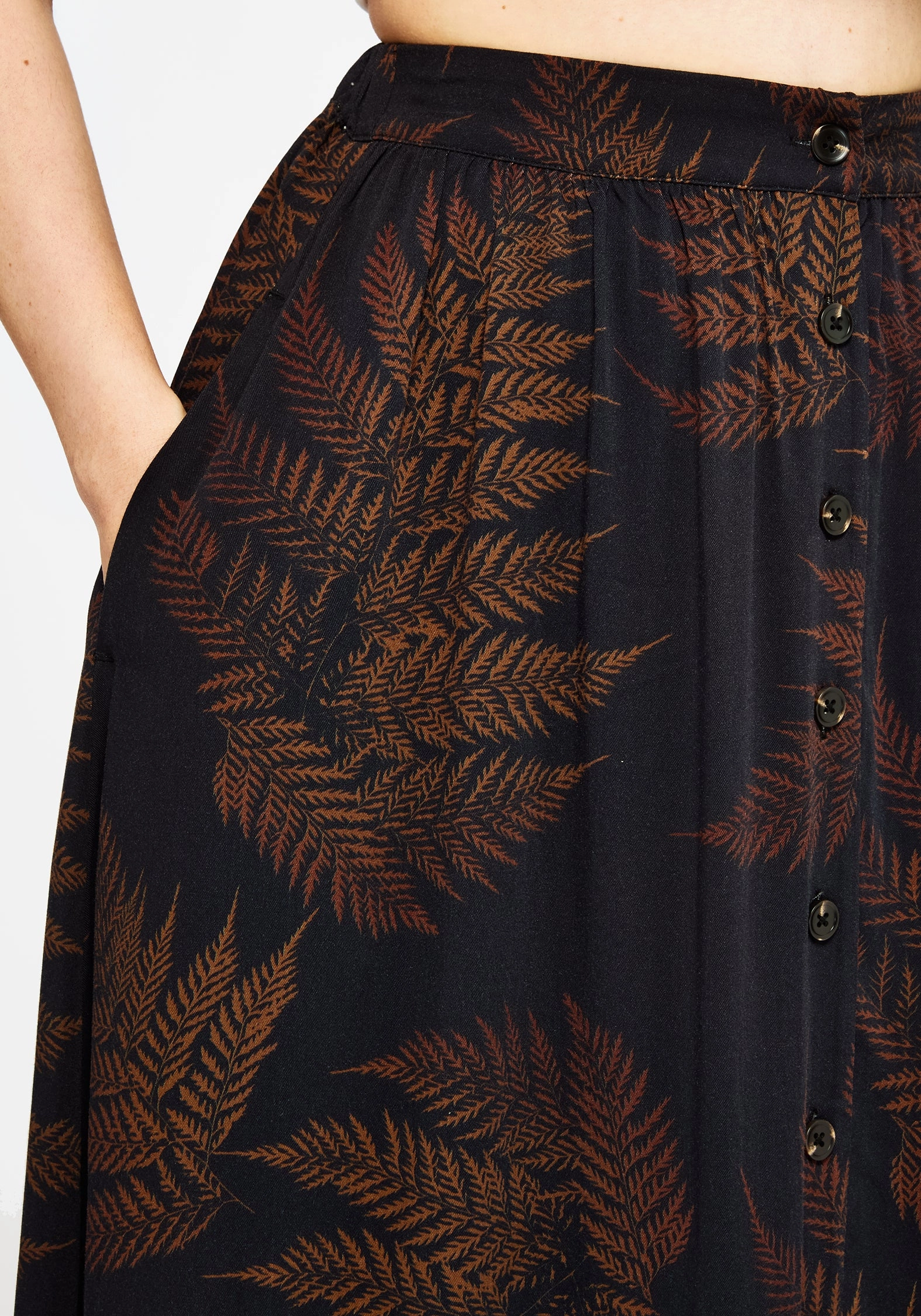 Fresh Texture Fresh Look Ruin Fern Printed Midaxi Skirt - Brown
