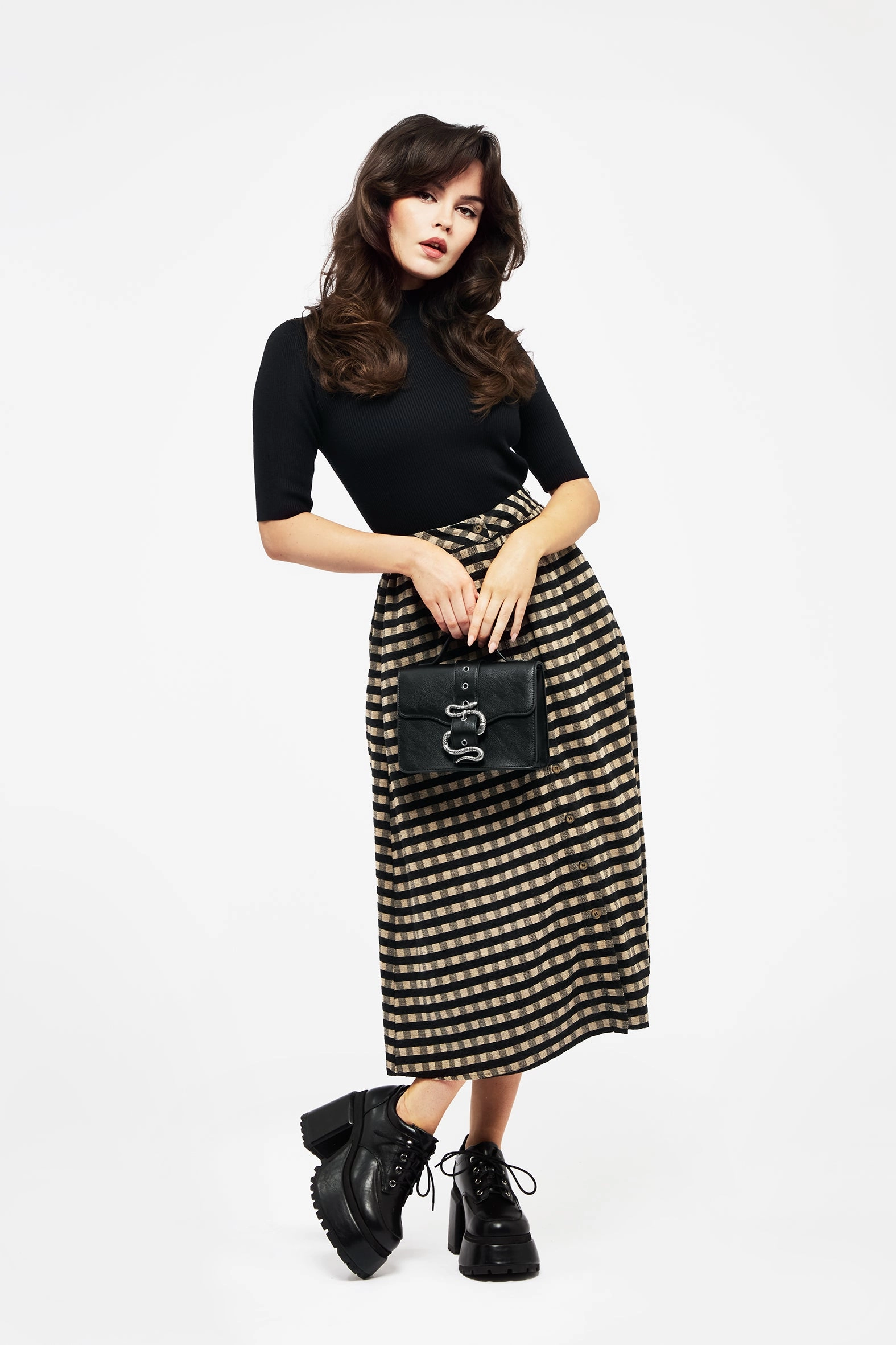Chic Tones Sensus Check Button Front Midi Skirt