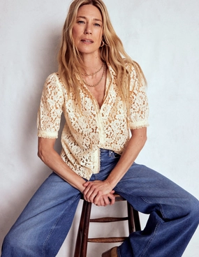 Stretchy Top Short Sleeve Lace Blouse-Ivory