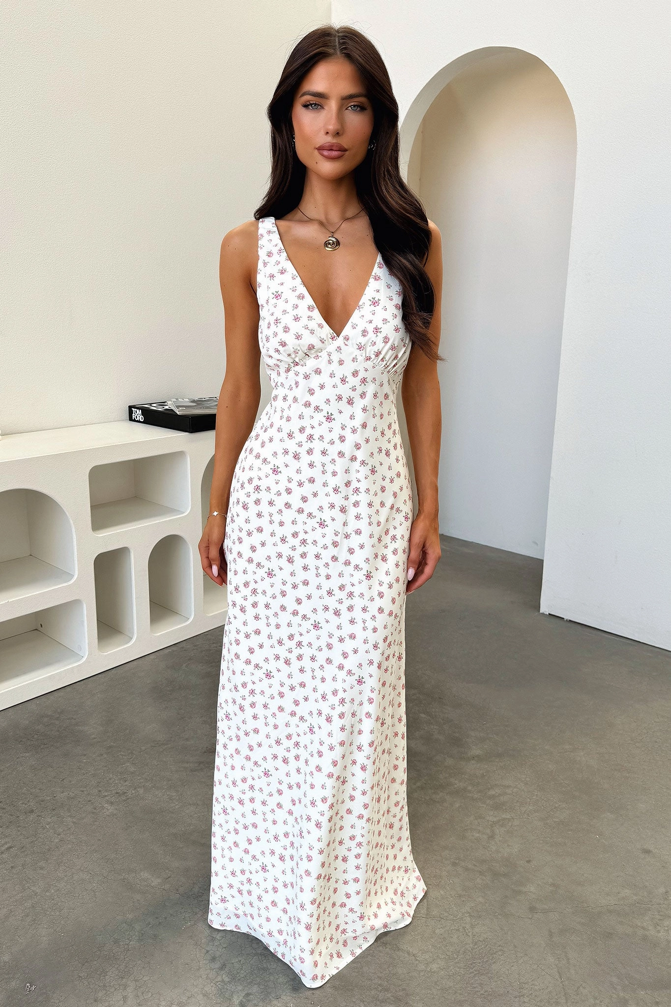 Casual Style Naf V-Neck Maxi Dress - Rose Floral