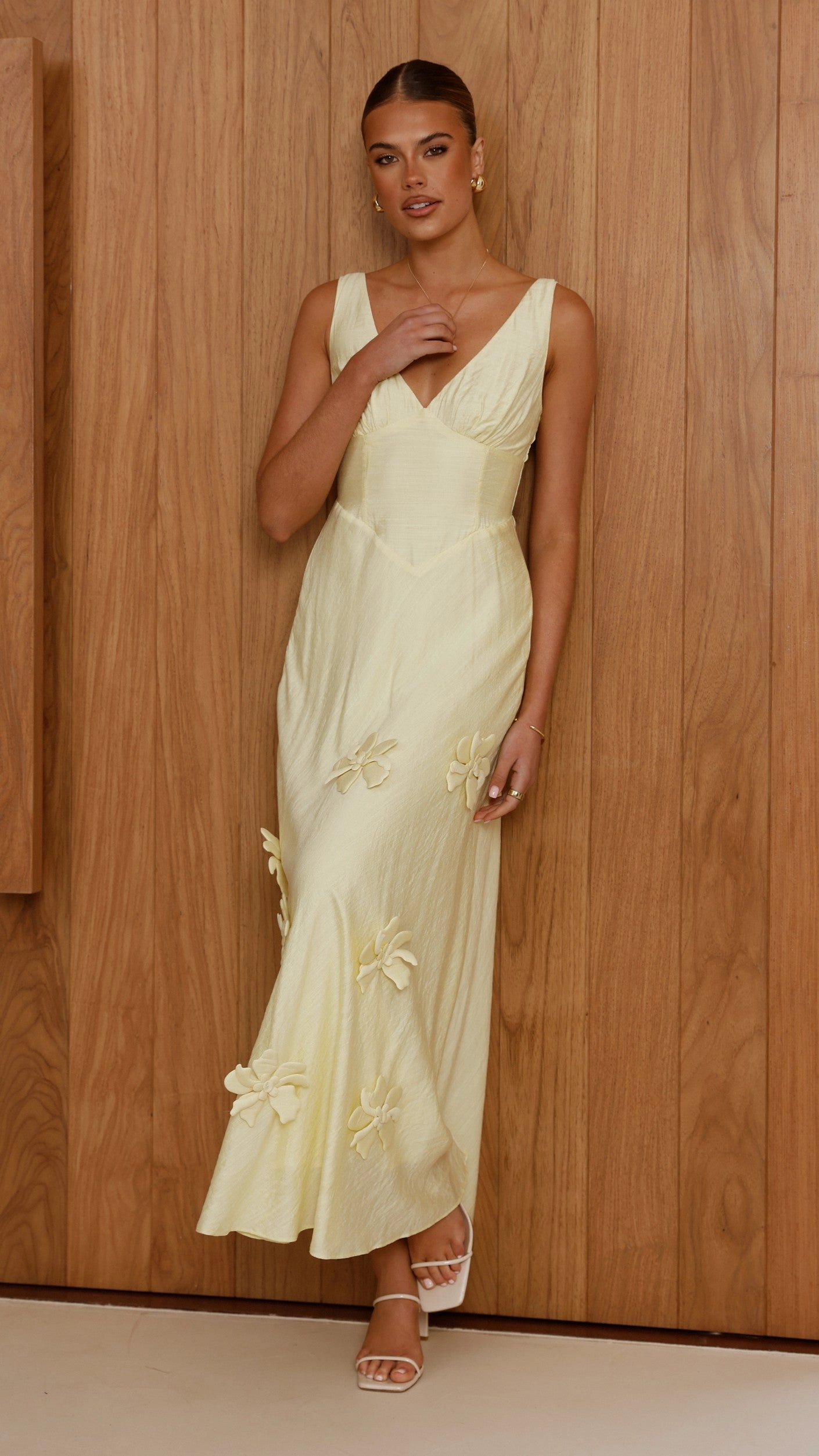 Versatile Cut Lavara Maxi Dress - Yellow